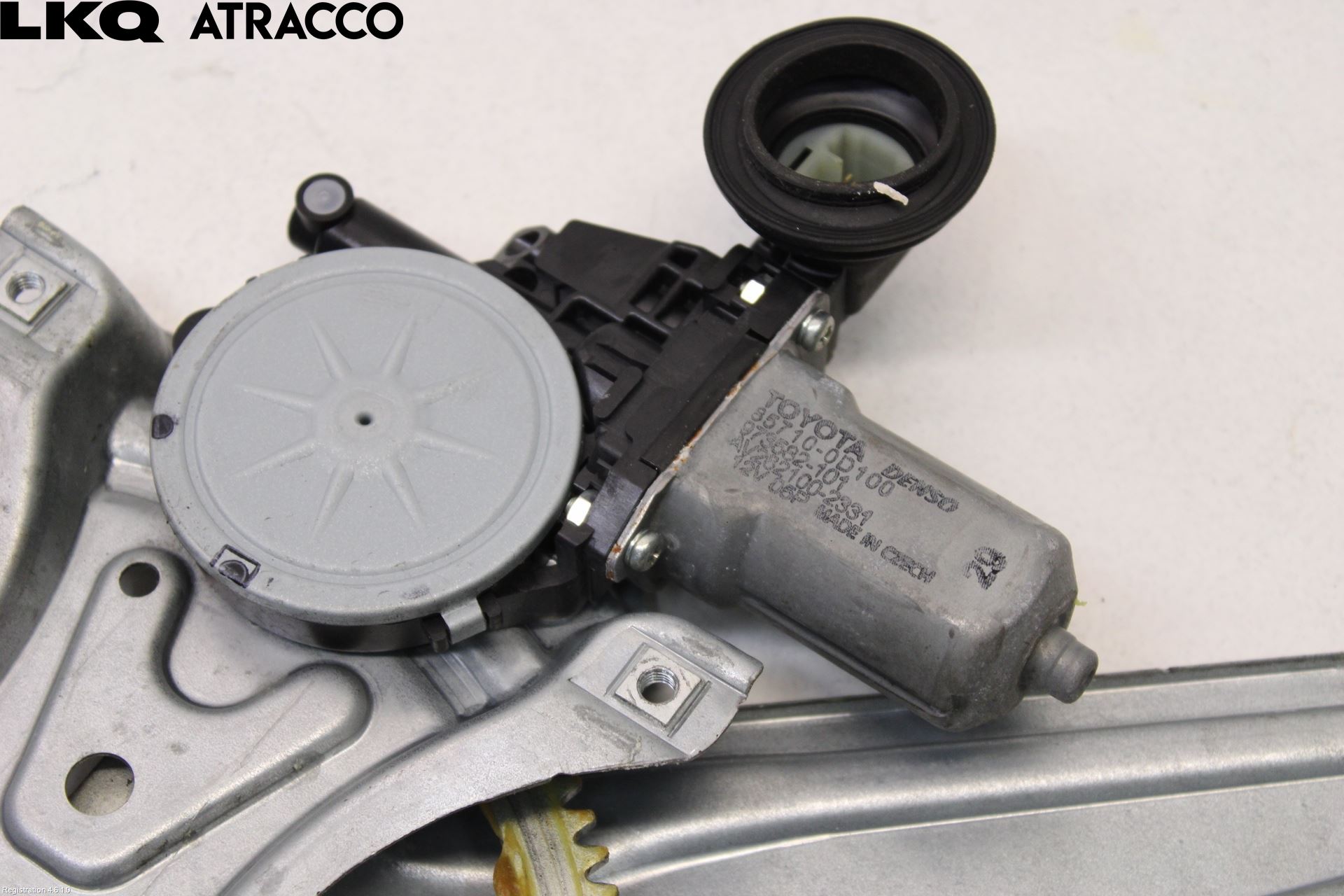 Toyota YARIS XP130 12-14 Vindusheis El Komp