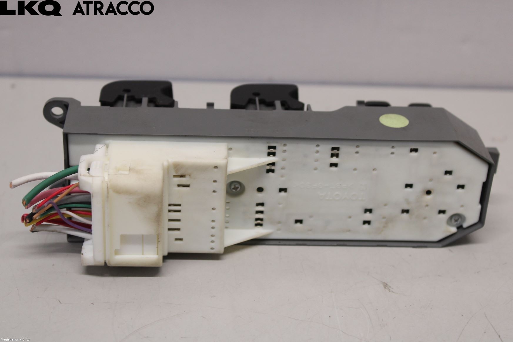 Toyota YARIS XP130 12-14 Bryter Vindusheis