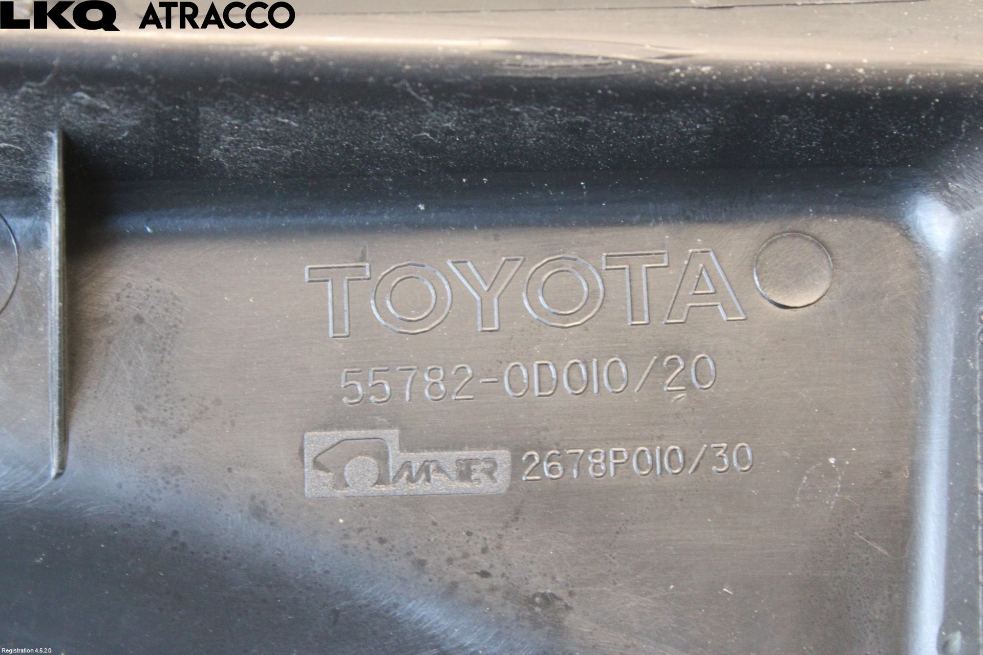 Toyota YARIS P1 03-05 Visker Deksel-Grill-Under Frr