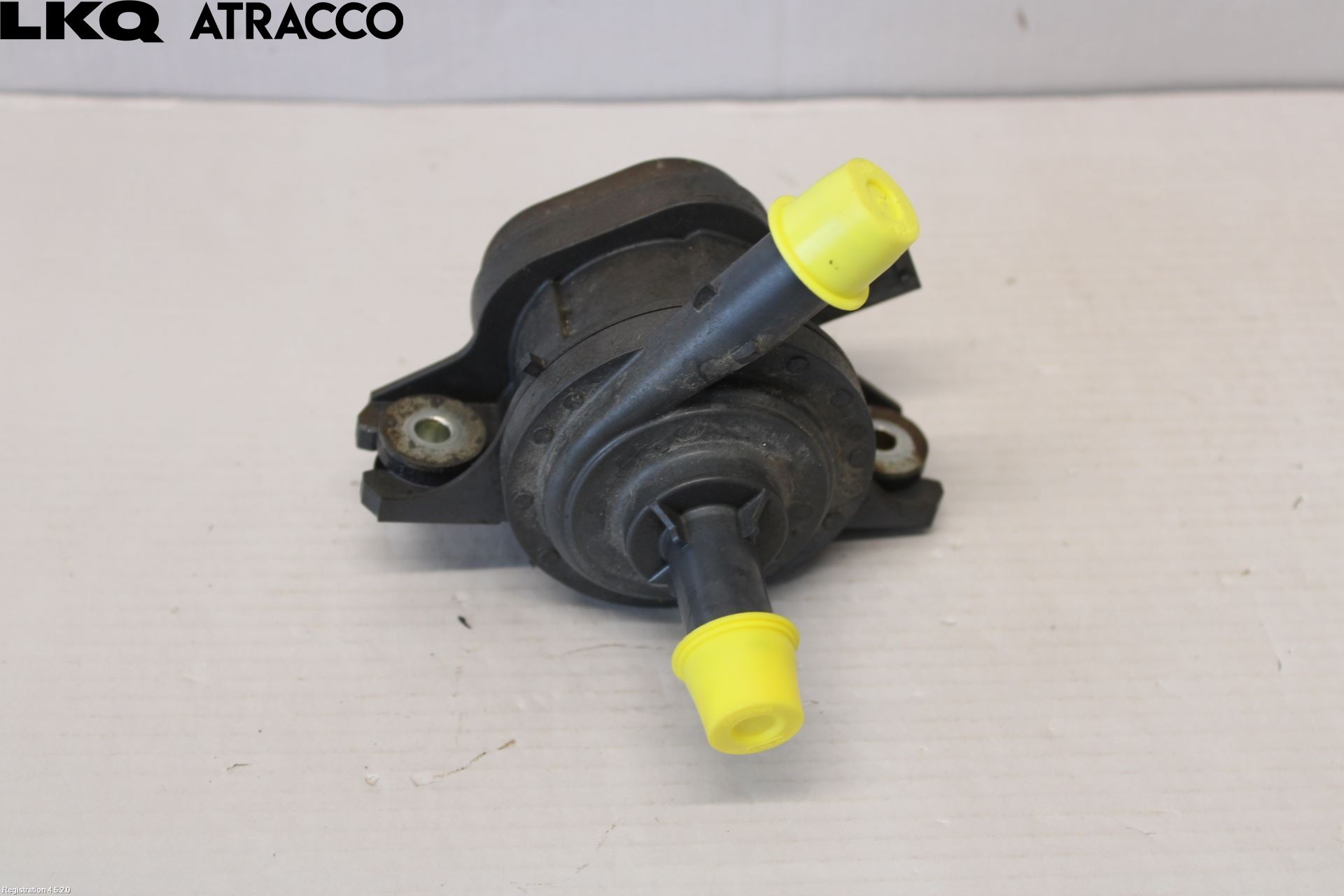 Toyota bZ4X EA10 22- Vannpumpe