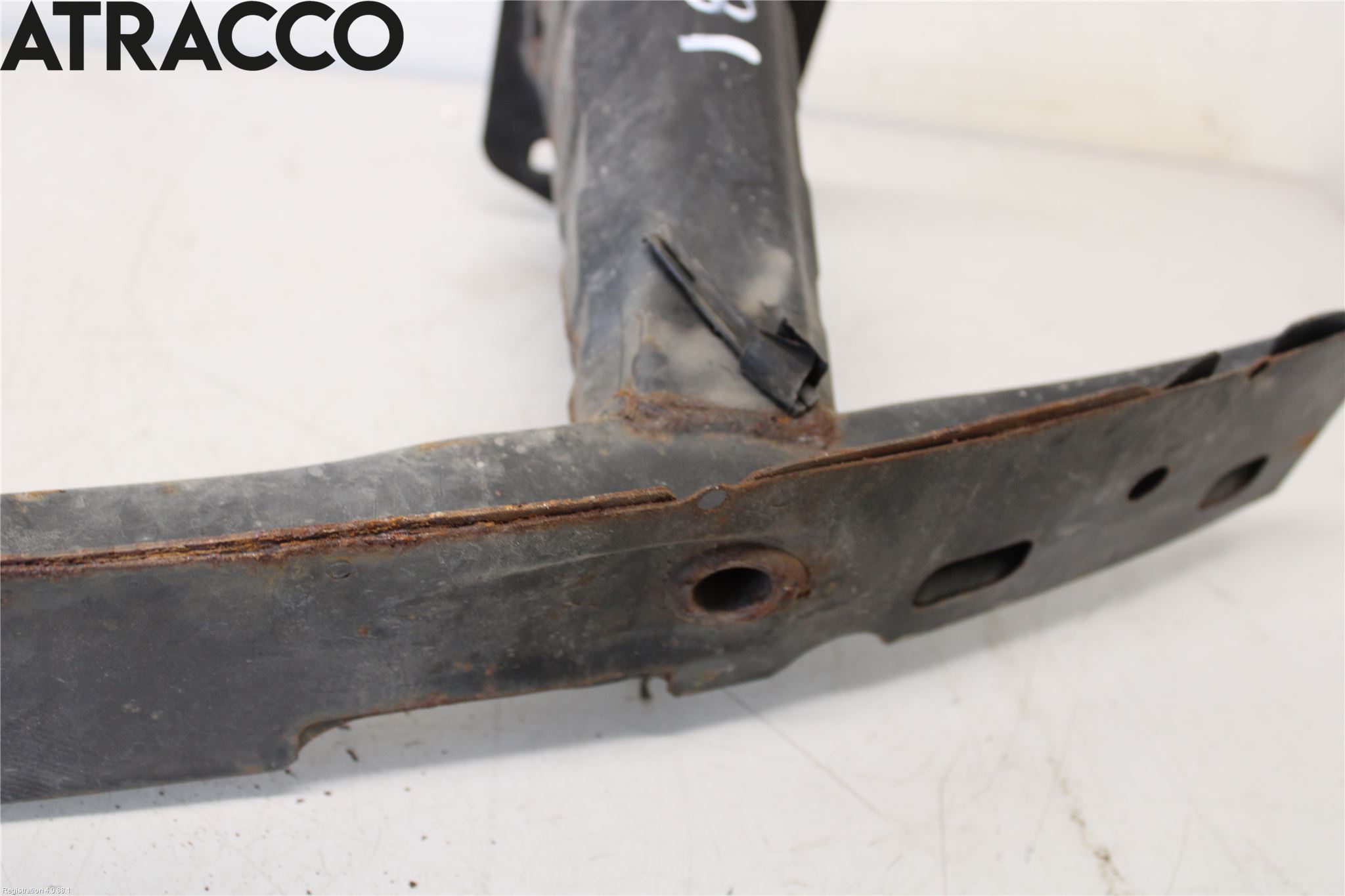 BMW 1 E87/81 5D/3D 03-11 Støtfanger Foran Bjelke