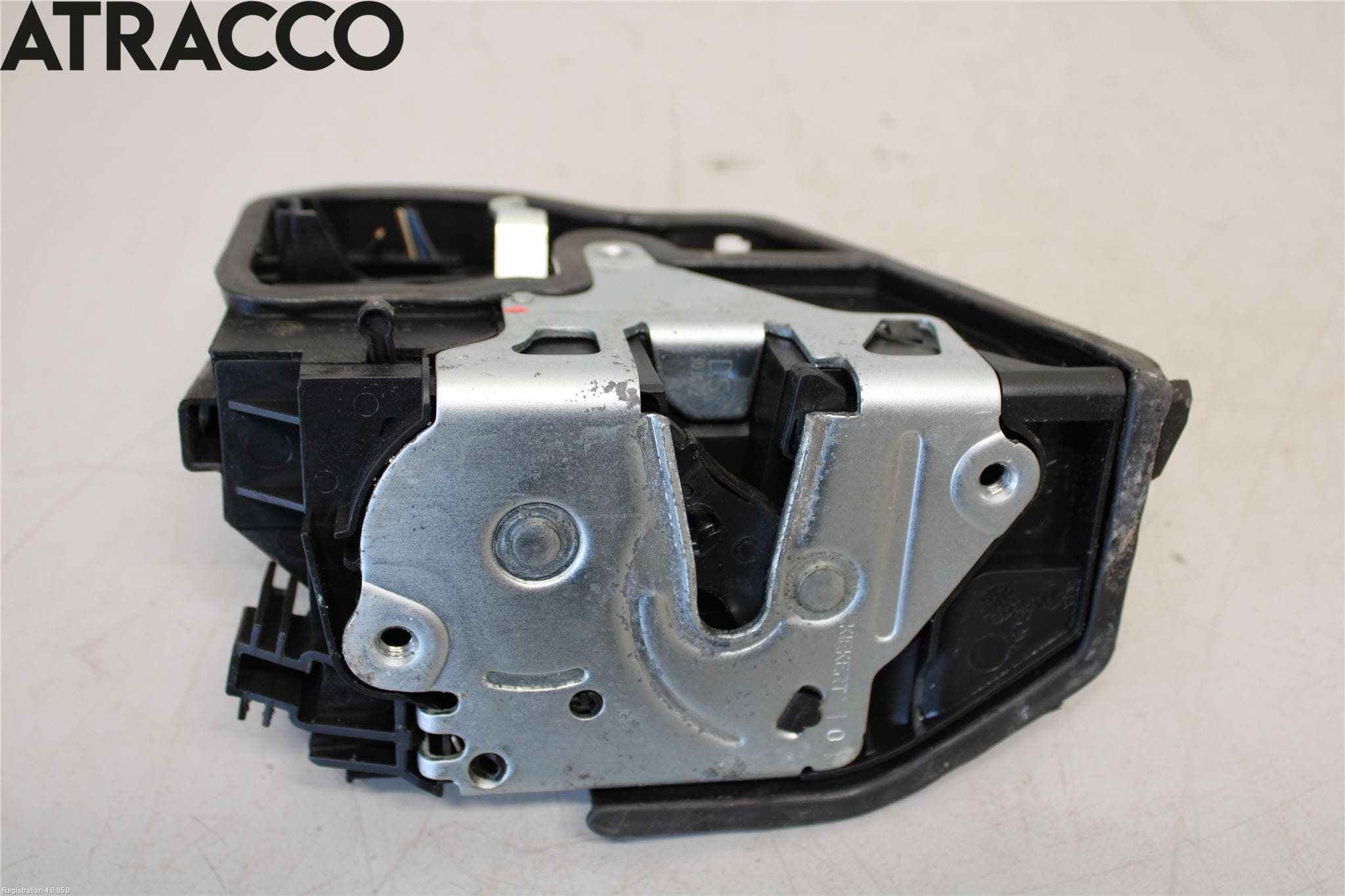 BMW 5 F10/F11/F18 09-17 Dørlås - Låsekasse