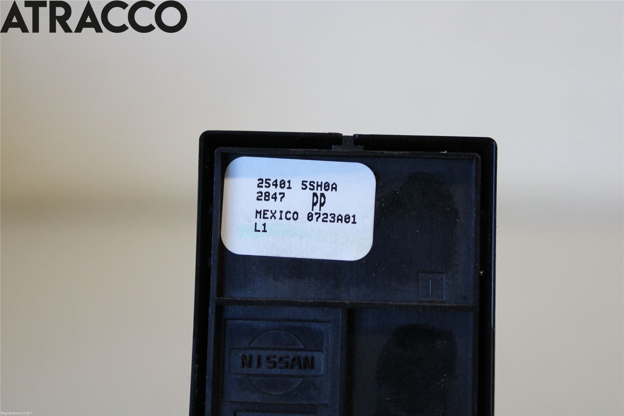 Nissan LEAF 18- Bryter Vindusheis