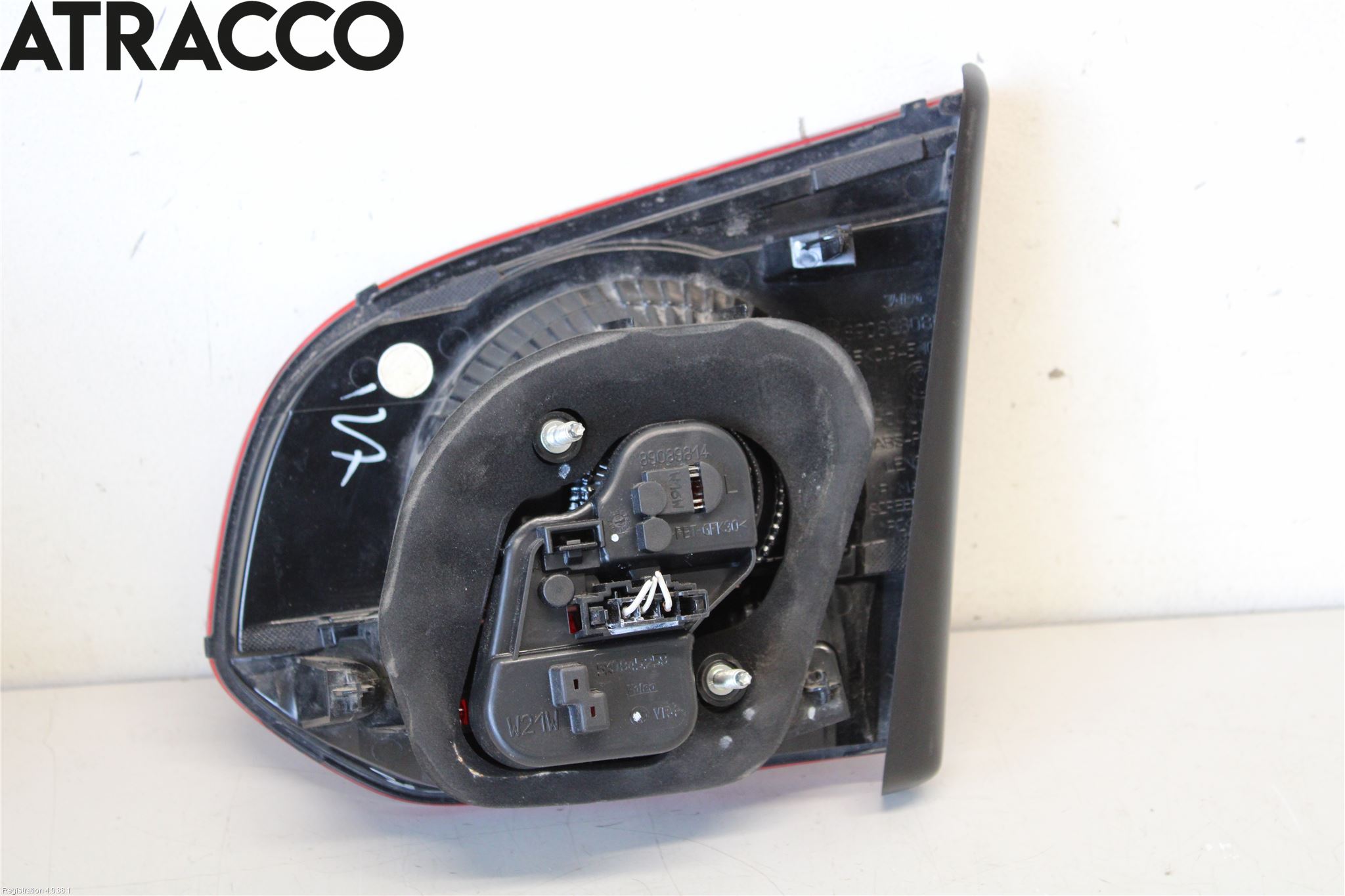 Volkswagen VW GOLF VI 09-13 Baklykt Venstre  På Luke(Indre