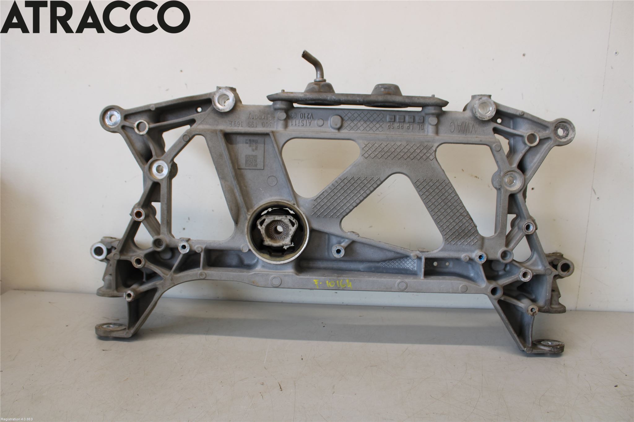 Volkswagen VW PASSAT 15-19 Forstillingsbjelke(Tvergående)