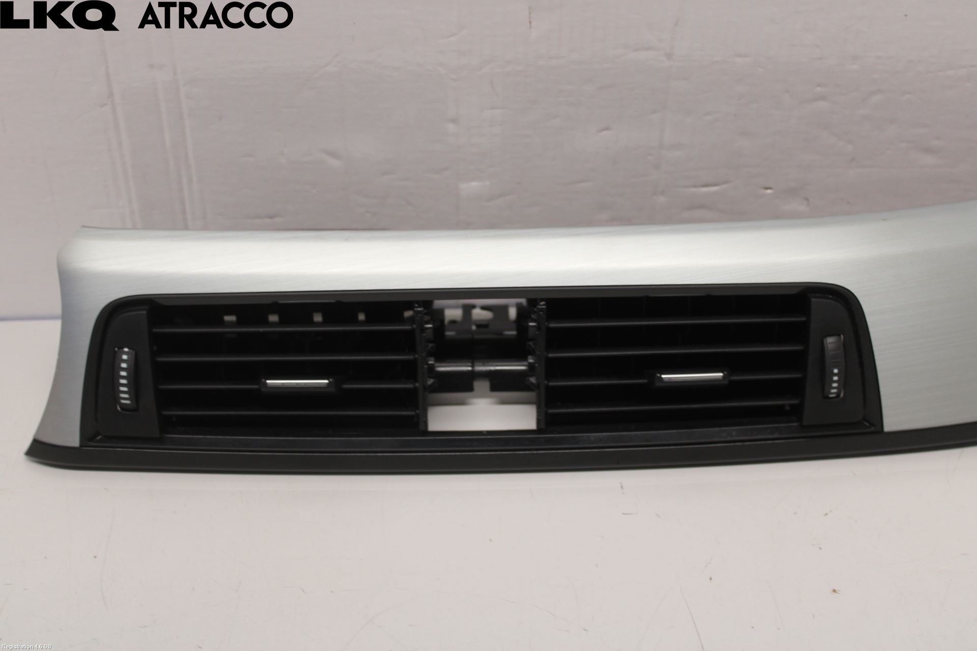 BMW 3 F30/F31/F80 12-19 Dashbord Kanal - Dyse