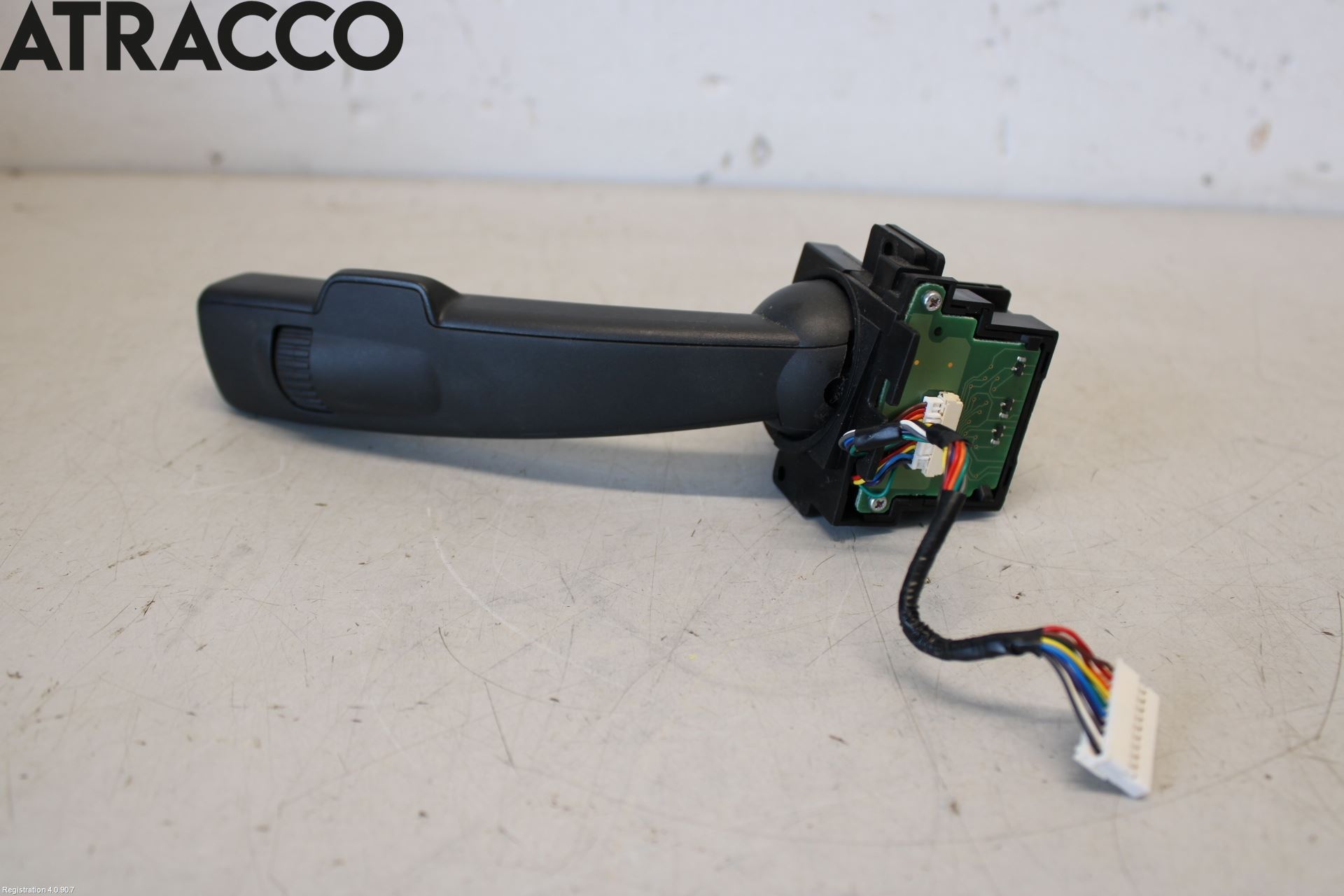 Volvo V70 08-13 Bryter Ratt Visker - Spyler