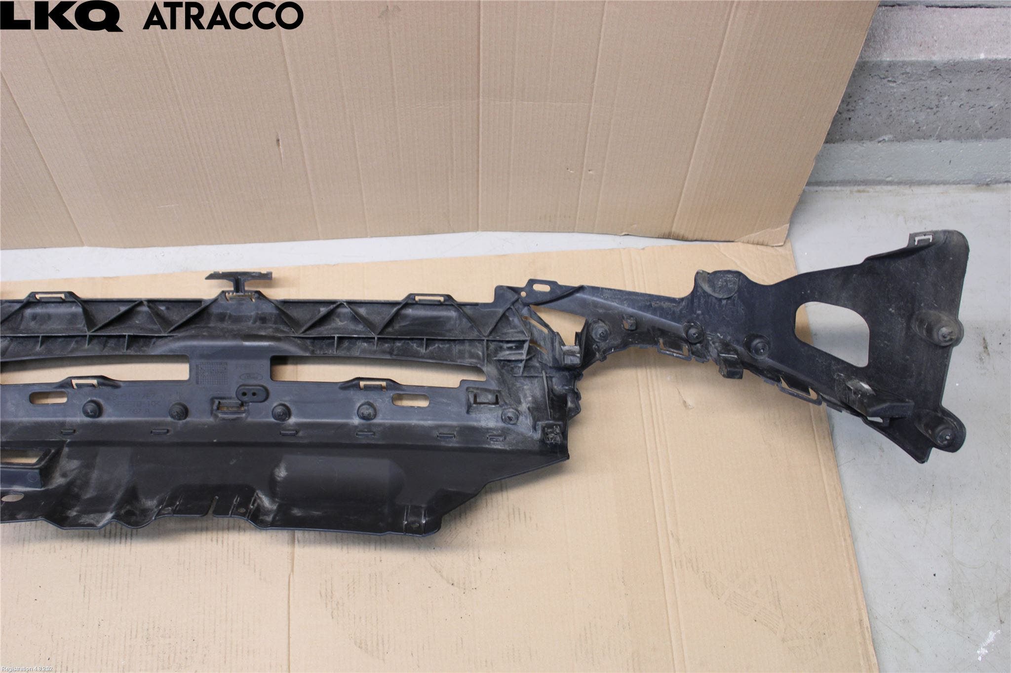 Ford FOCUS 11-14 Frontstykke-Boks