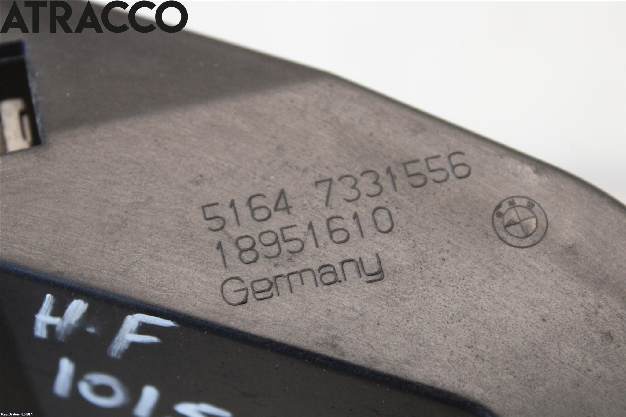 BMW i3 I01 13-22 Frontlykt Holder-Feste