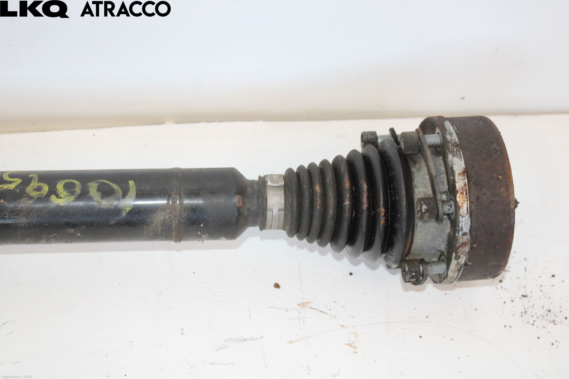 Volkswagen VW PASSAT 11-14 Drivaksel Foran Kompl Høyre