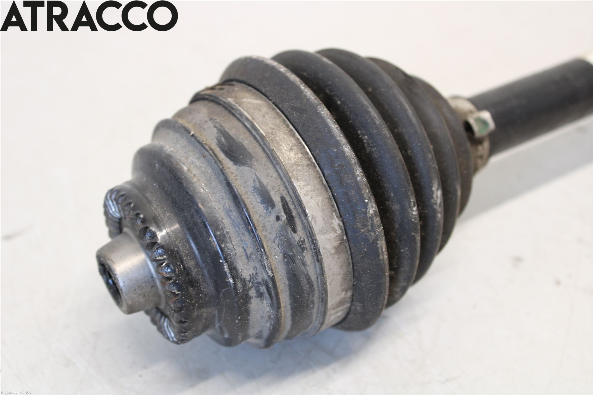 BMW 3 F30/F31/F80 12-19 Drivaksel Foran Kompl Venstre