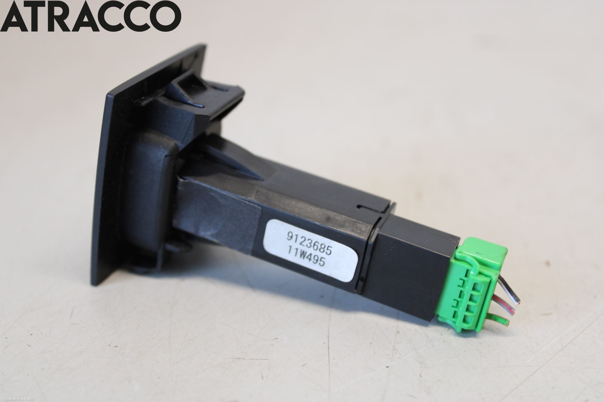 Volvo V70 08-13 Bryter Varsel (Nødblink)