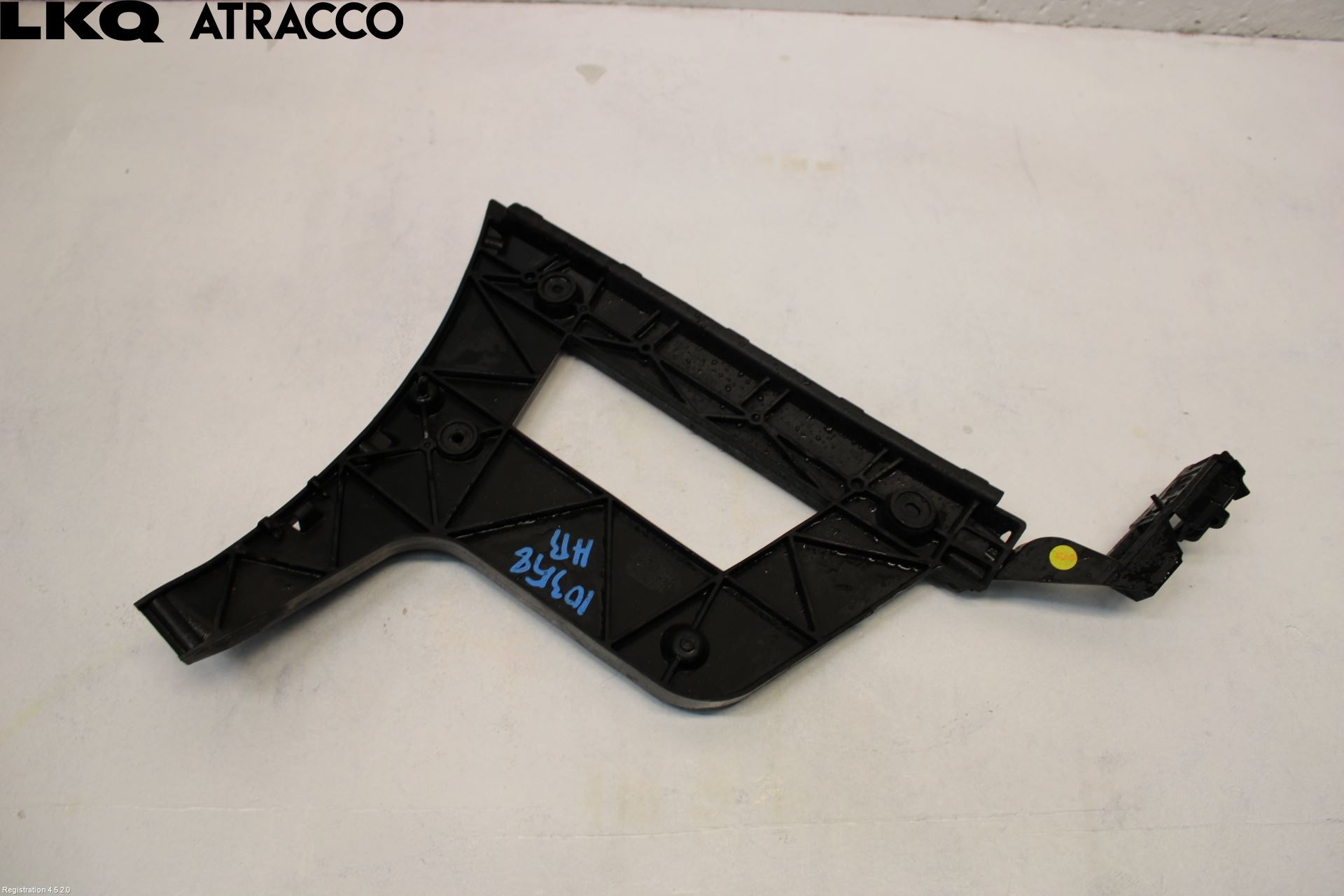 Audi A4/S4 08-11 Støtfangerfeste Bak Høyre