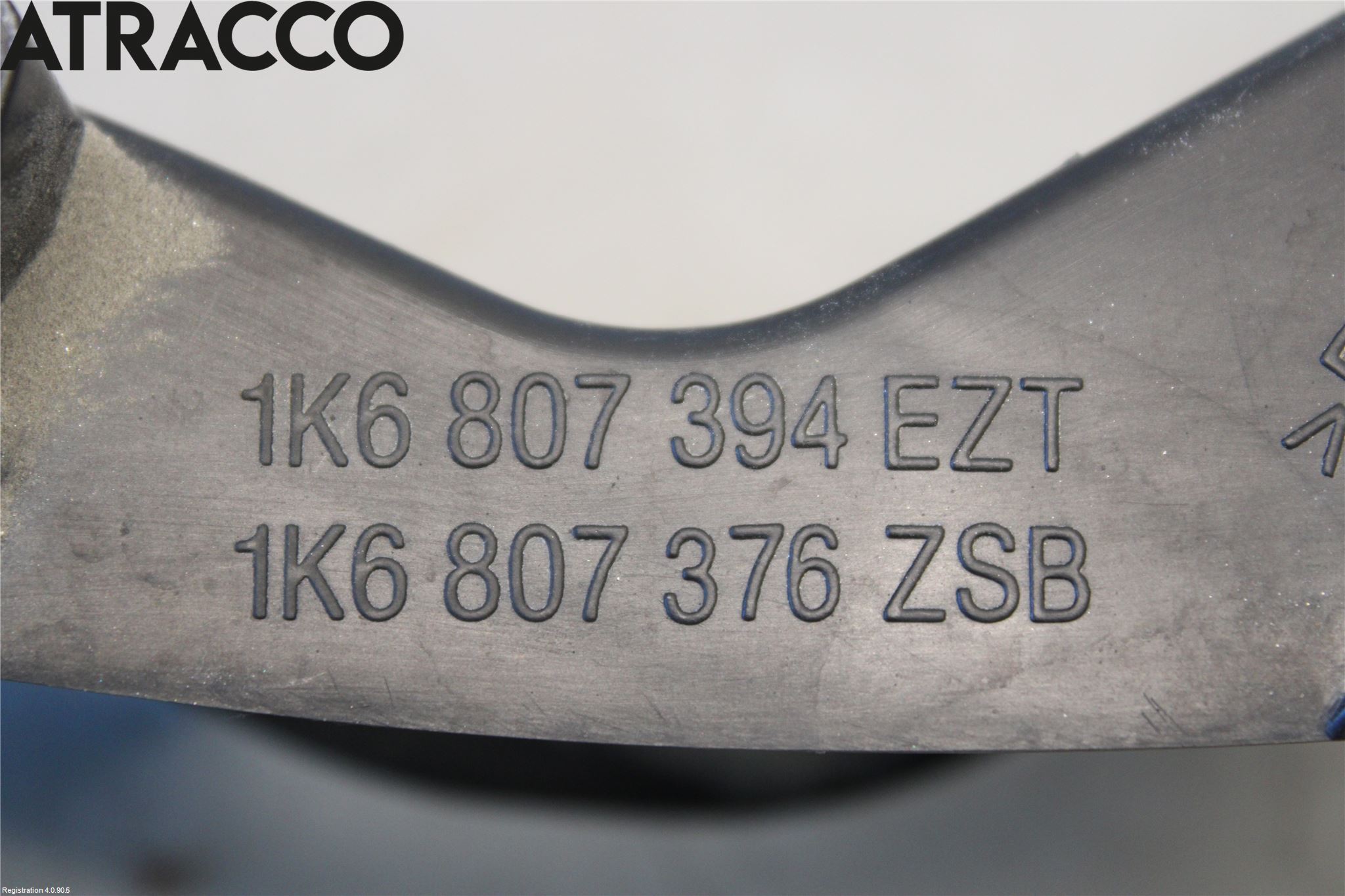 Volkswagen VW GOLF V 04-09 Støtfangerfeste Bak Høyre