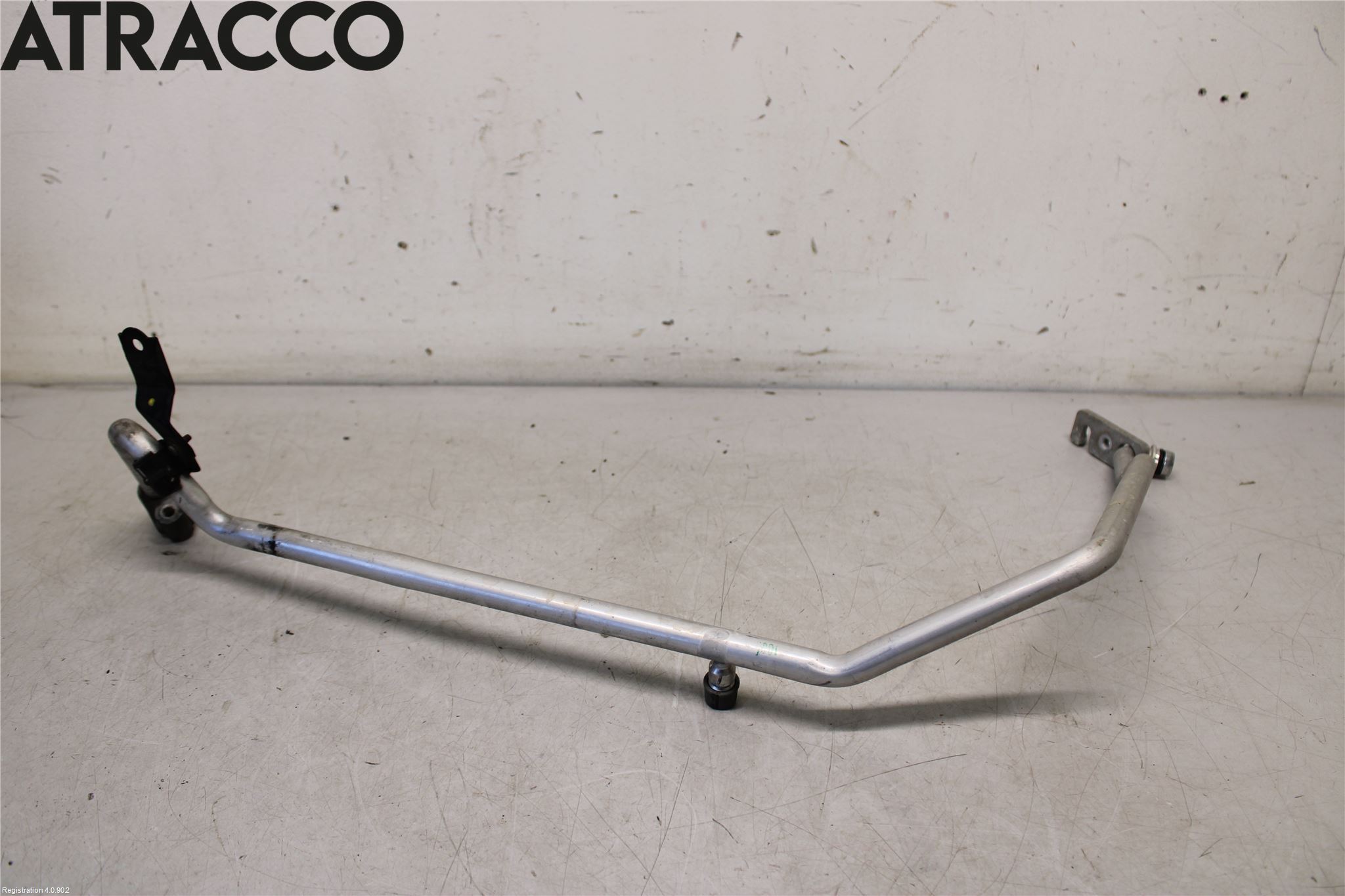 Toyota YARIS XP130 12-14 Varme Ac Slange - Rør