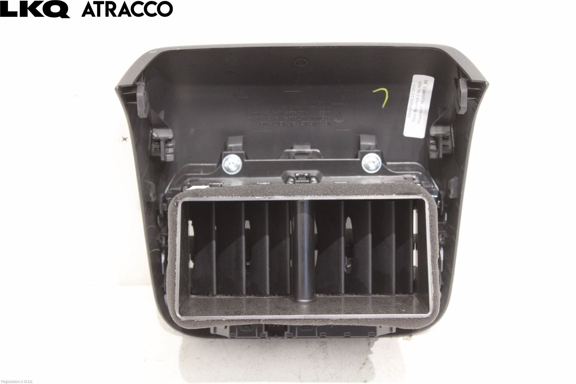 Tesla MODEL 3 17- Dashbord Kanal - Dyse