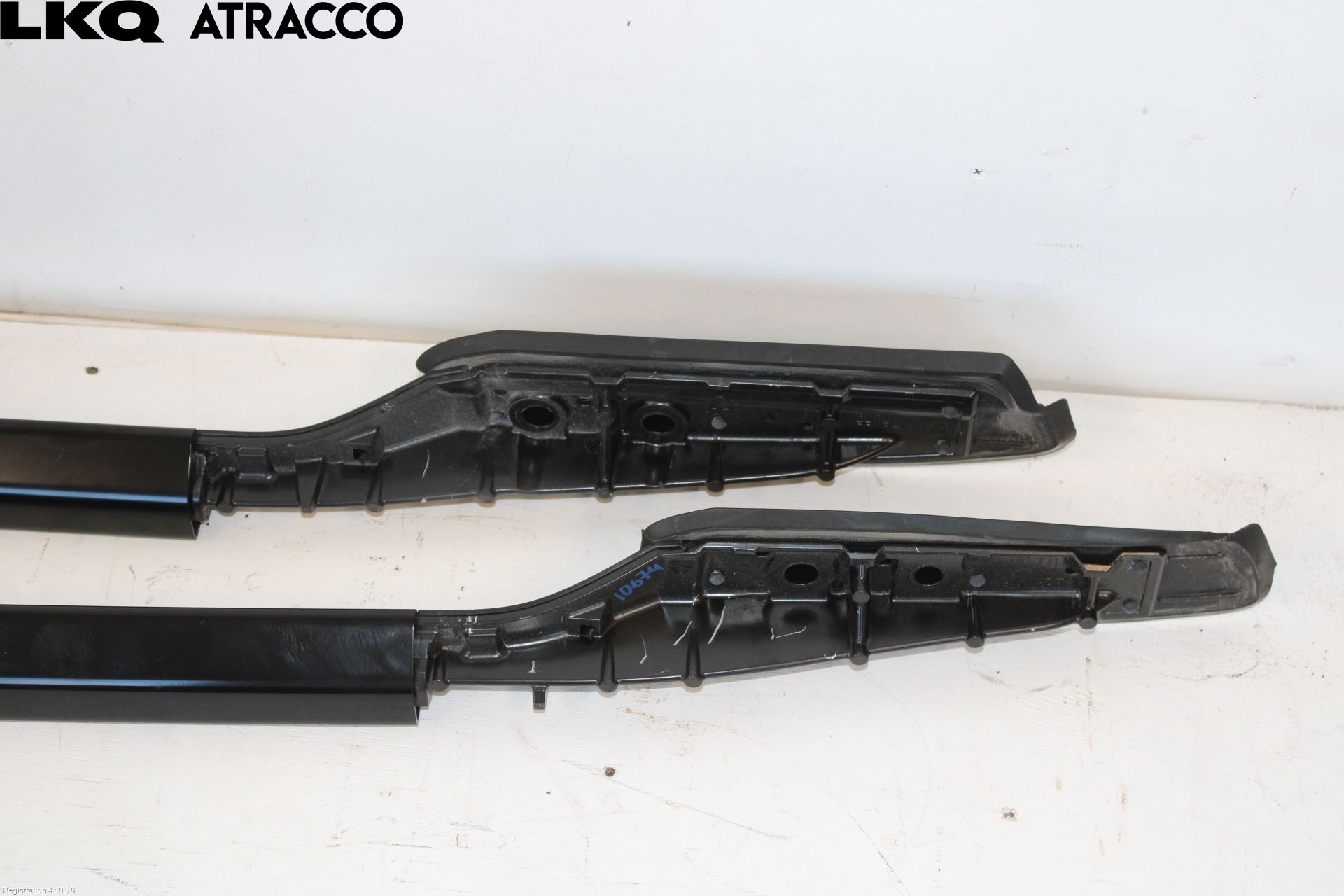 Toyota LANDCRUISER J150 10-23 Takrails - Stativ