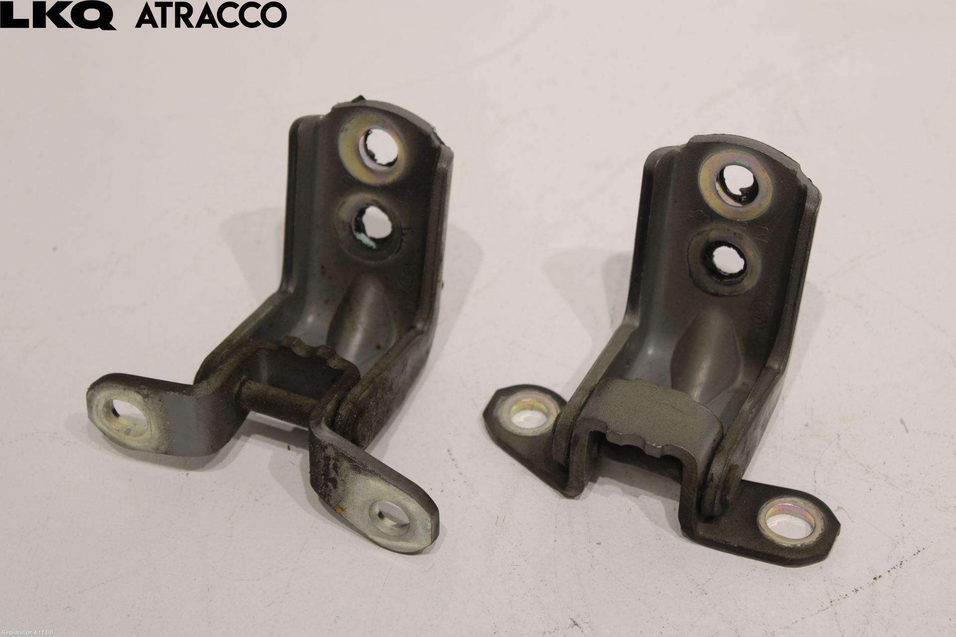 Nissan LEAF 18- Dørhengsel