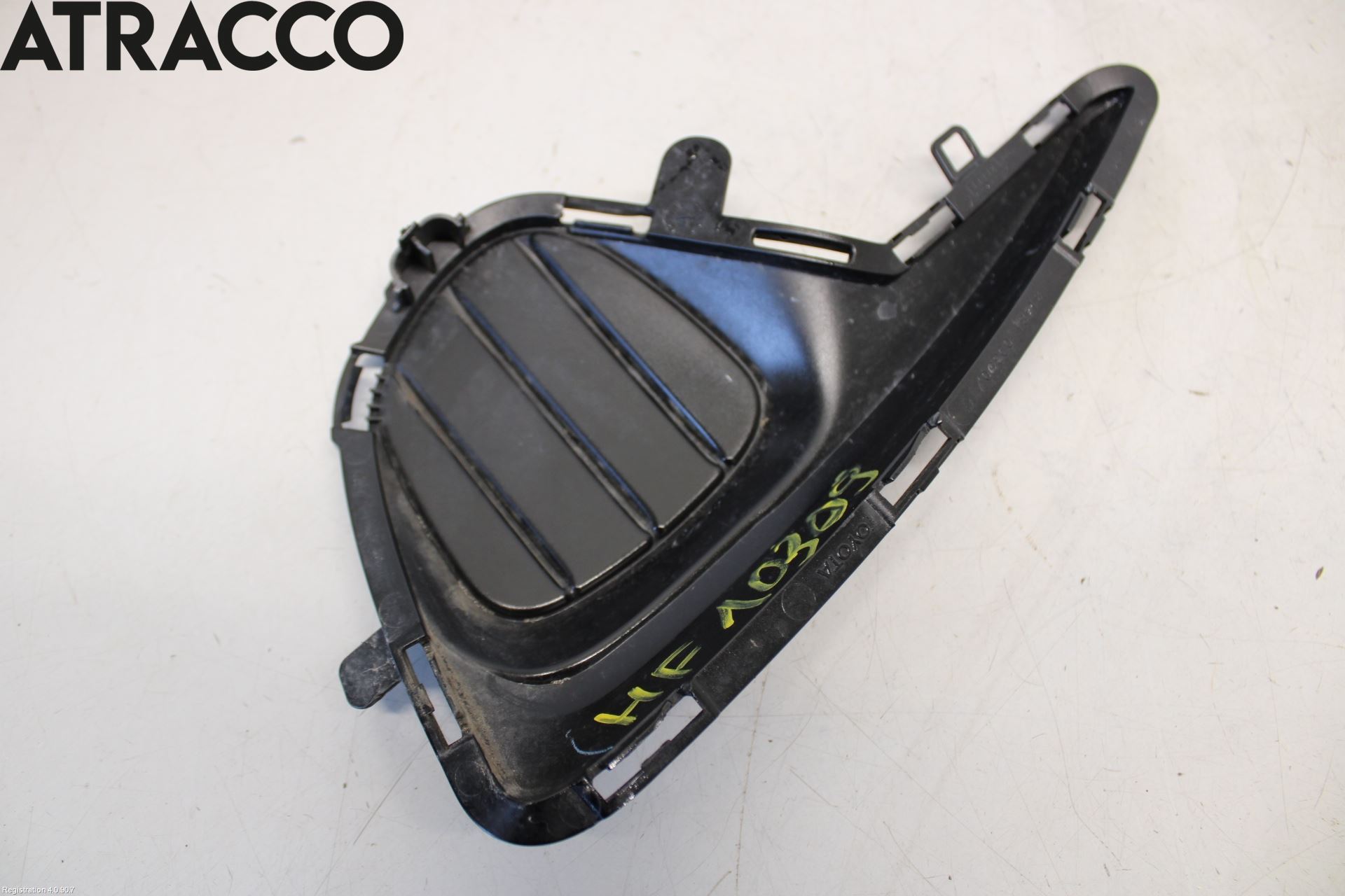 Toyota YARIS XP130 15-20 Grilldel Høyre