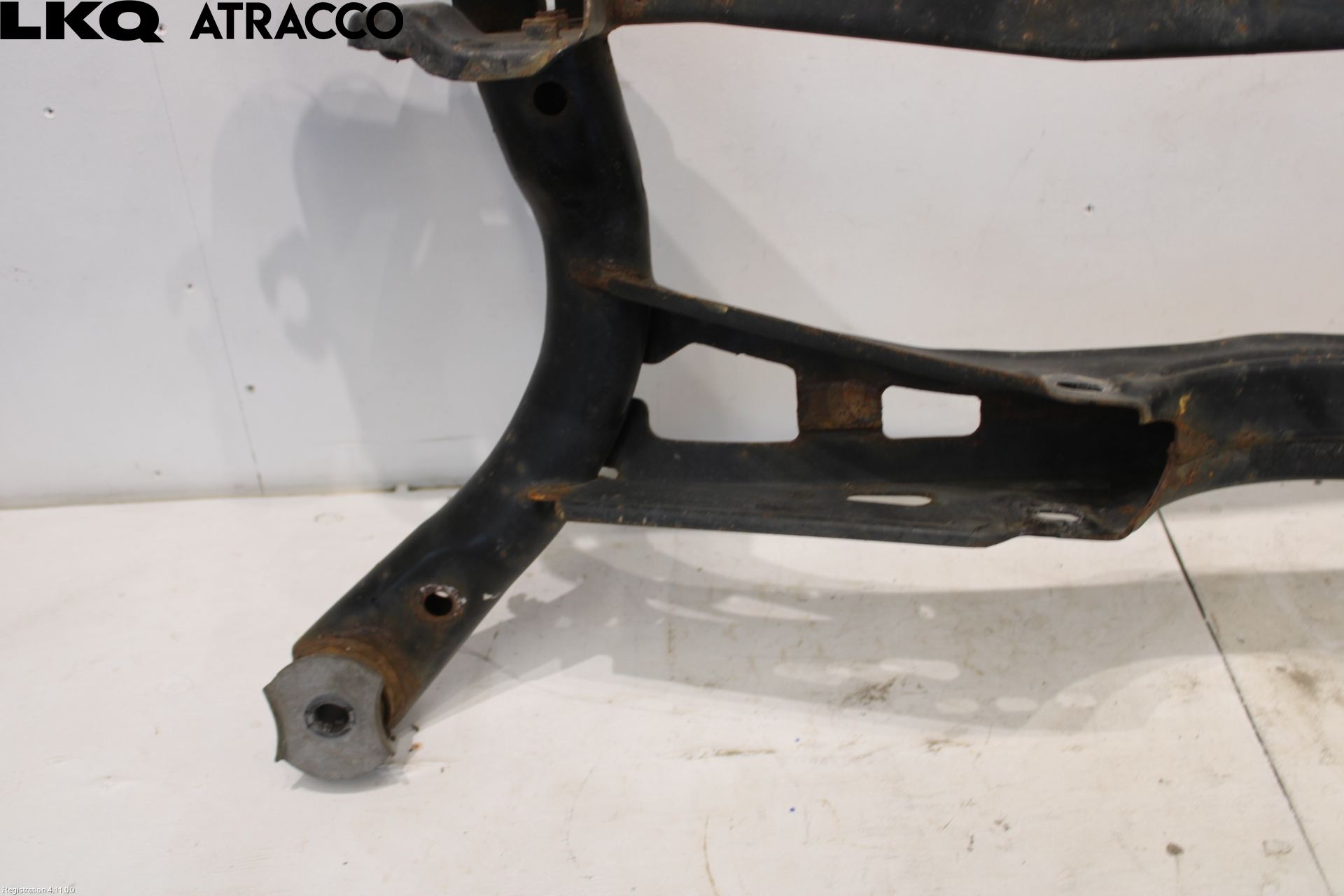 Skoda SUPERB 16-24 Bakaksel Feste Travers-Ramme