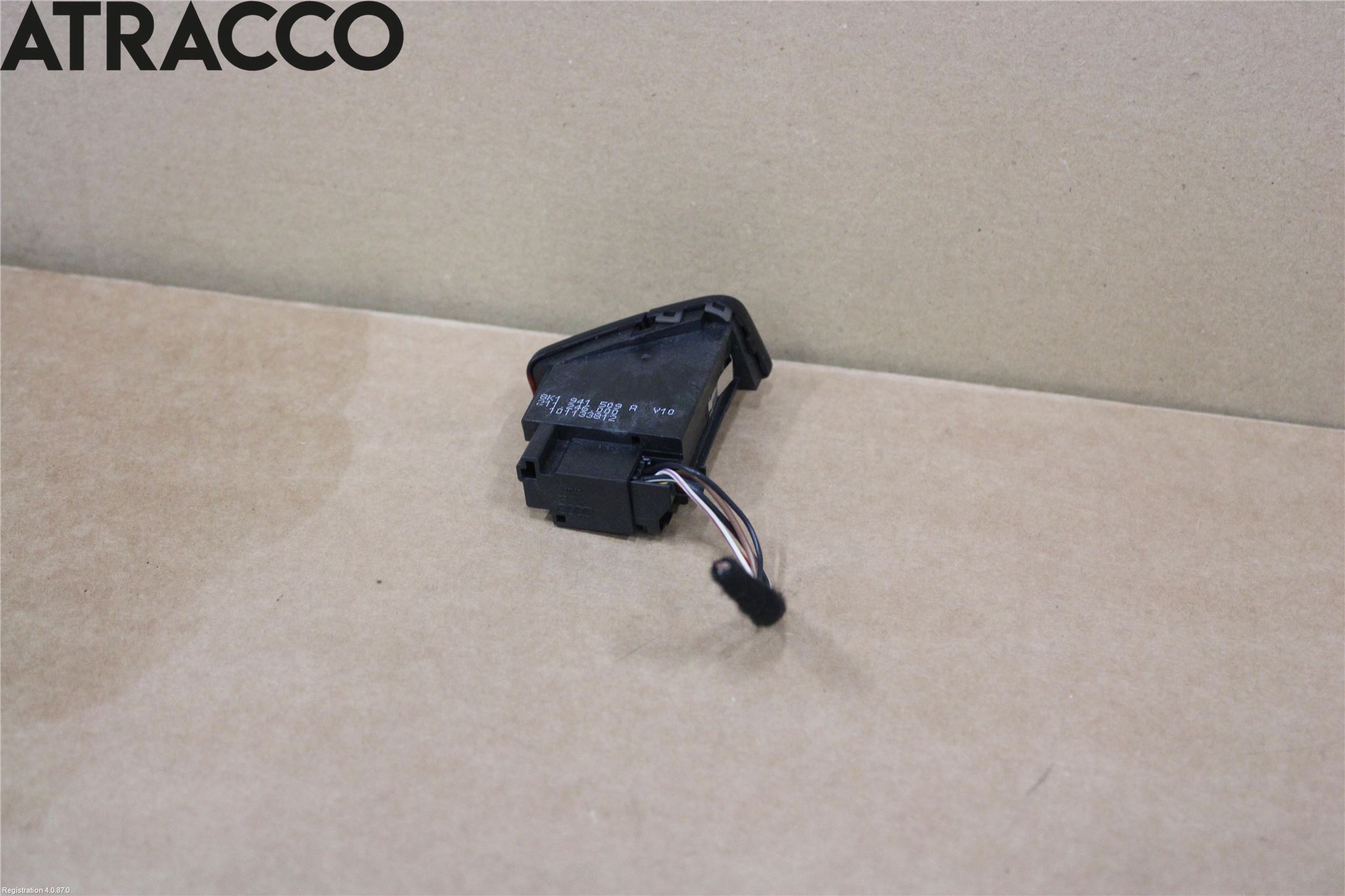 Audi A4/S4 08-11 Bryter Varsel (Nødblink)