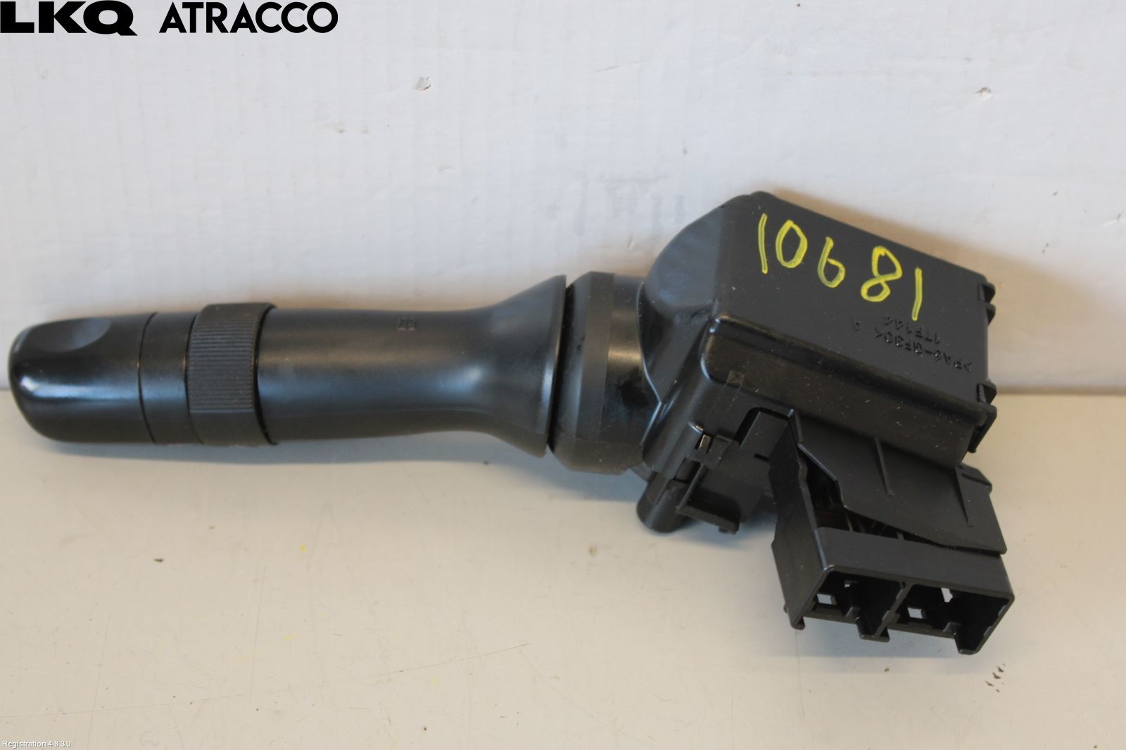 Toyota AURIS 10-12 Bryter Ratt Visker - Spyler