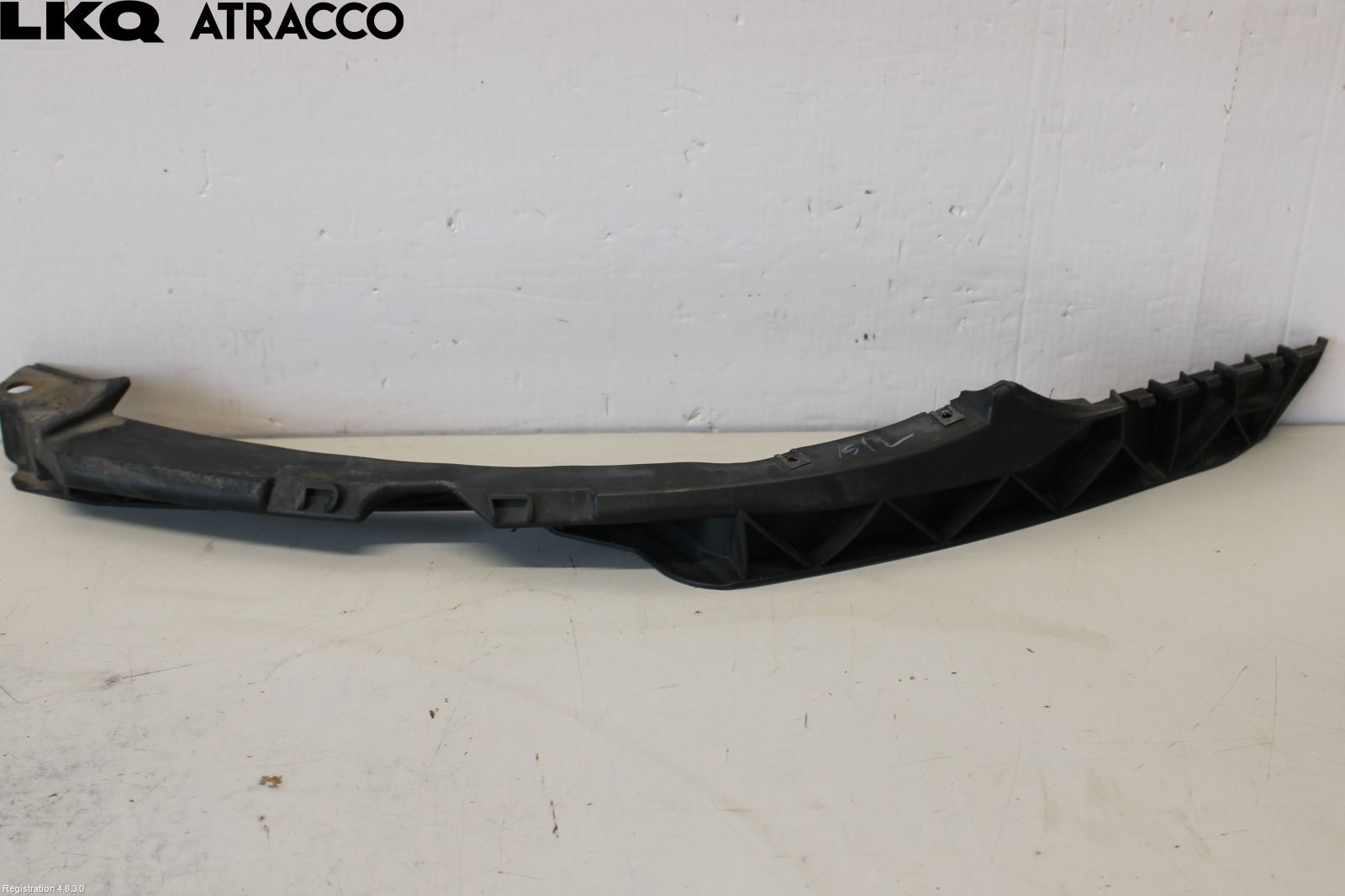 Skoda OCTAVIA (1Z) 05-13 Støtfanger Foran Feste