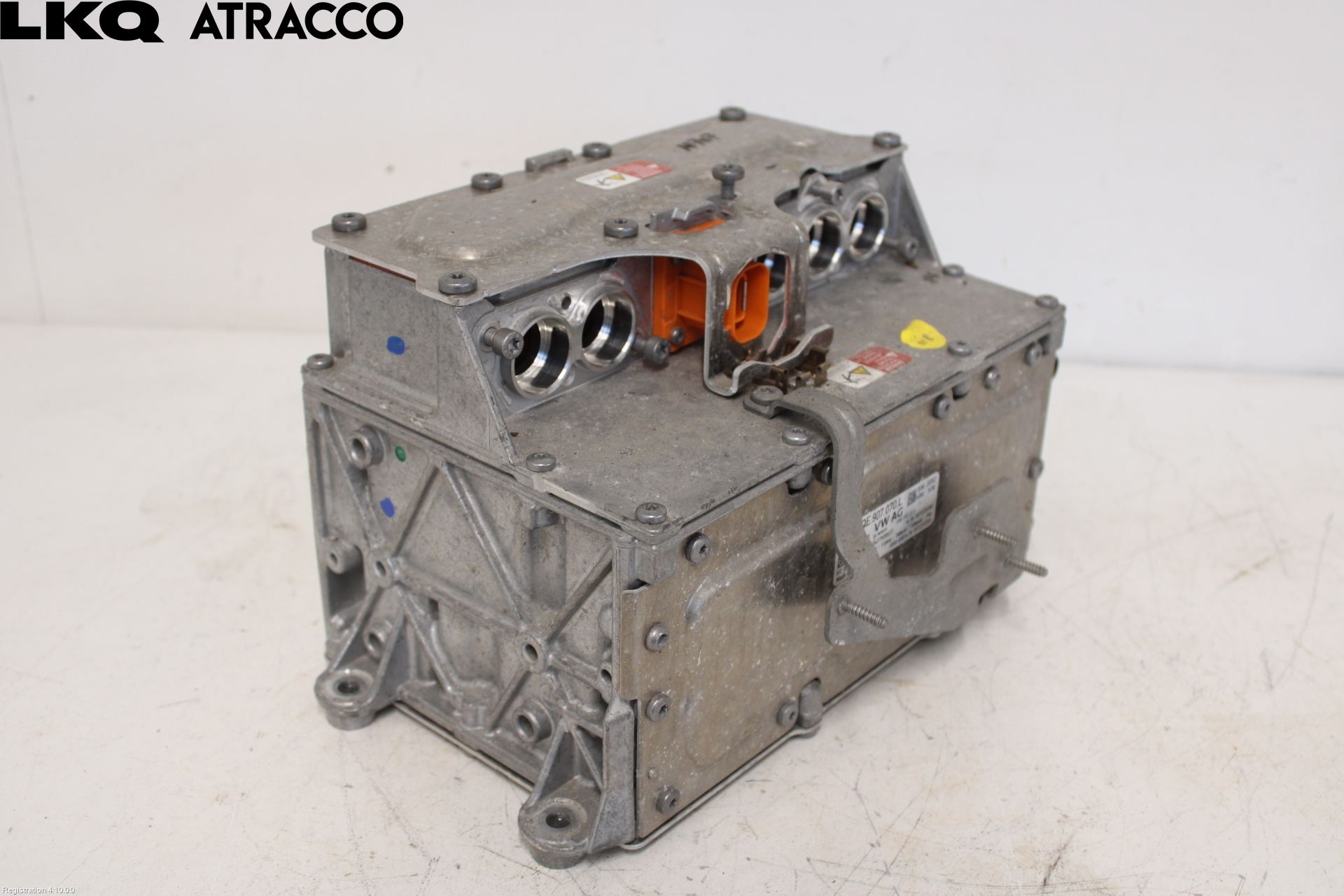 Volkswagen VW GOLF / E-GOLF VII 13-20 Inverter 12-)220V