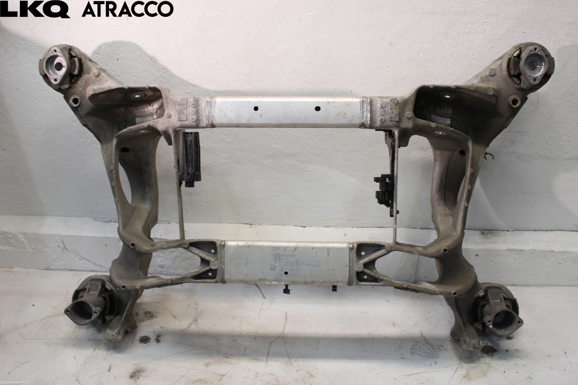 Porsche TAYCAN 20- Bakaksel Feste Travers-Ramme