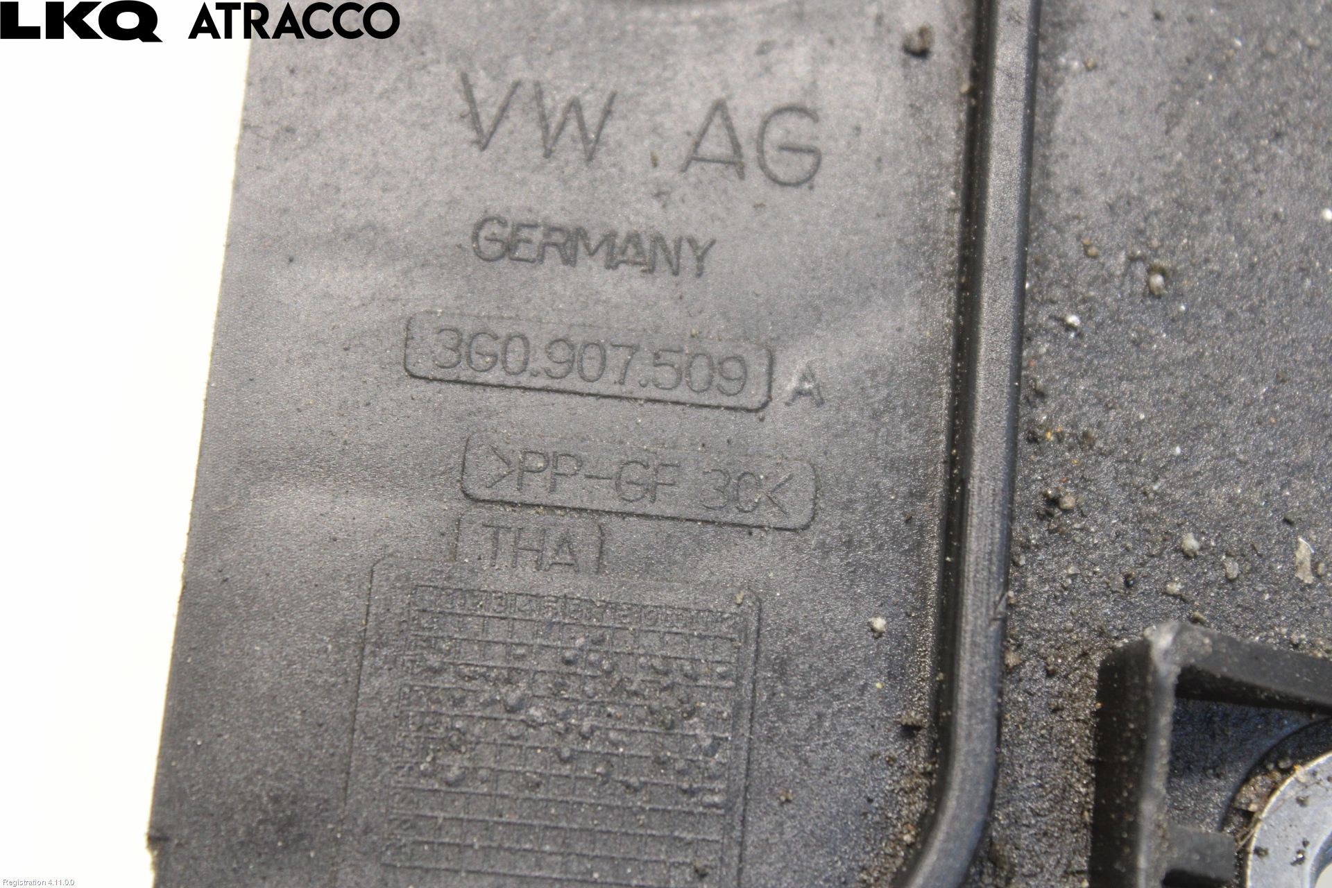 Skoda SUPERB 16-24 Batterikasse - Feste - Holder