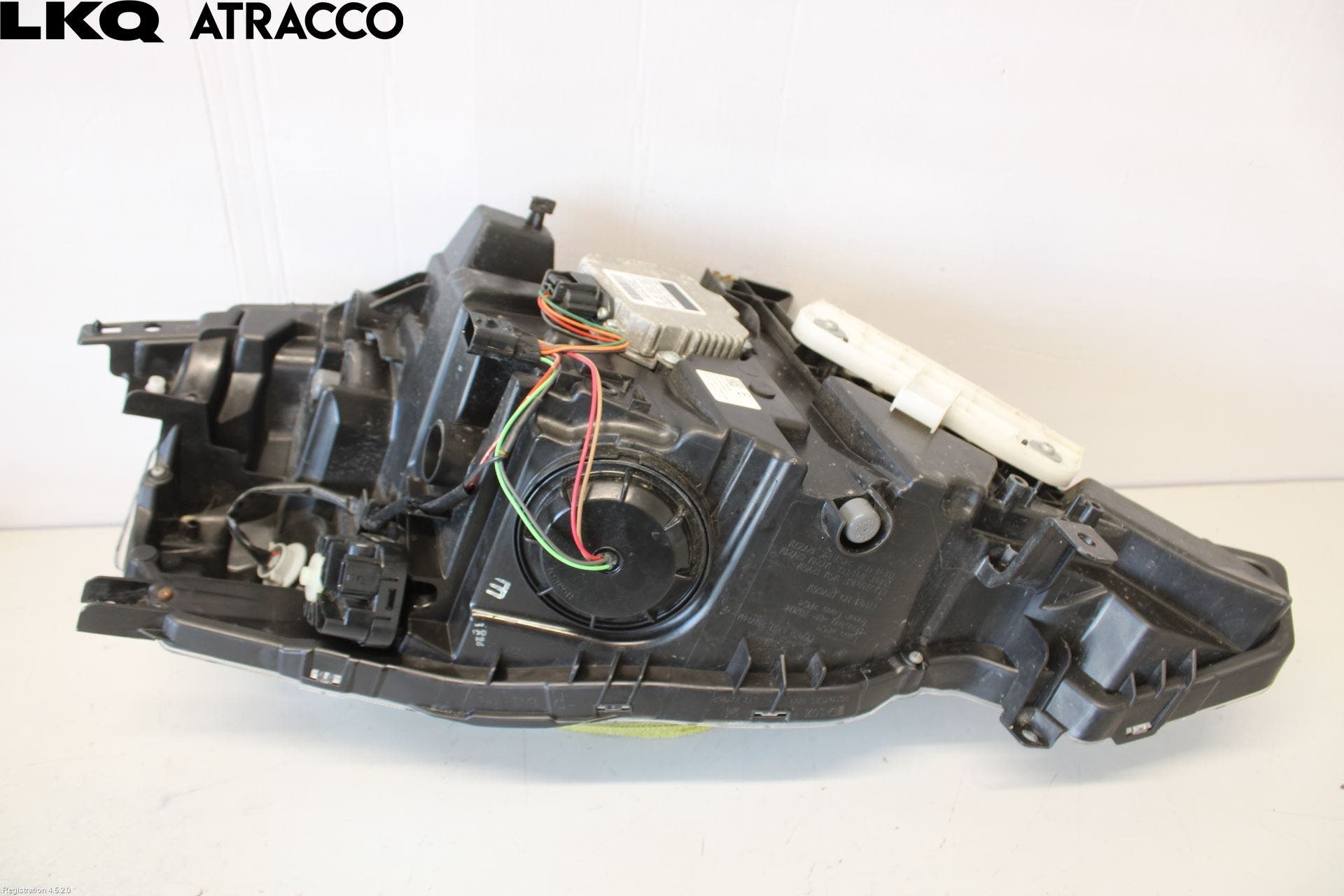 Nissan LEAF 11-17 Frontlykt Høyre