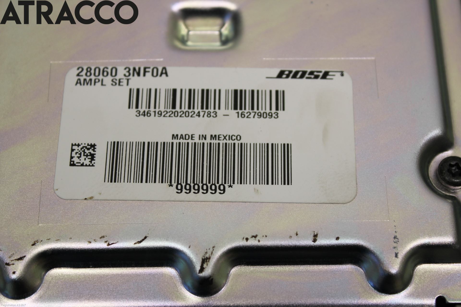 Nissan LEAF 11-17 Stereo Forsterker