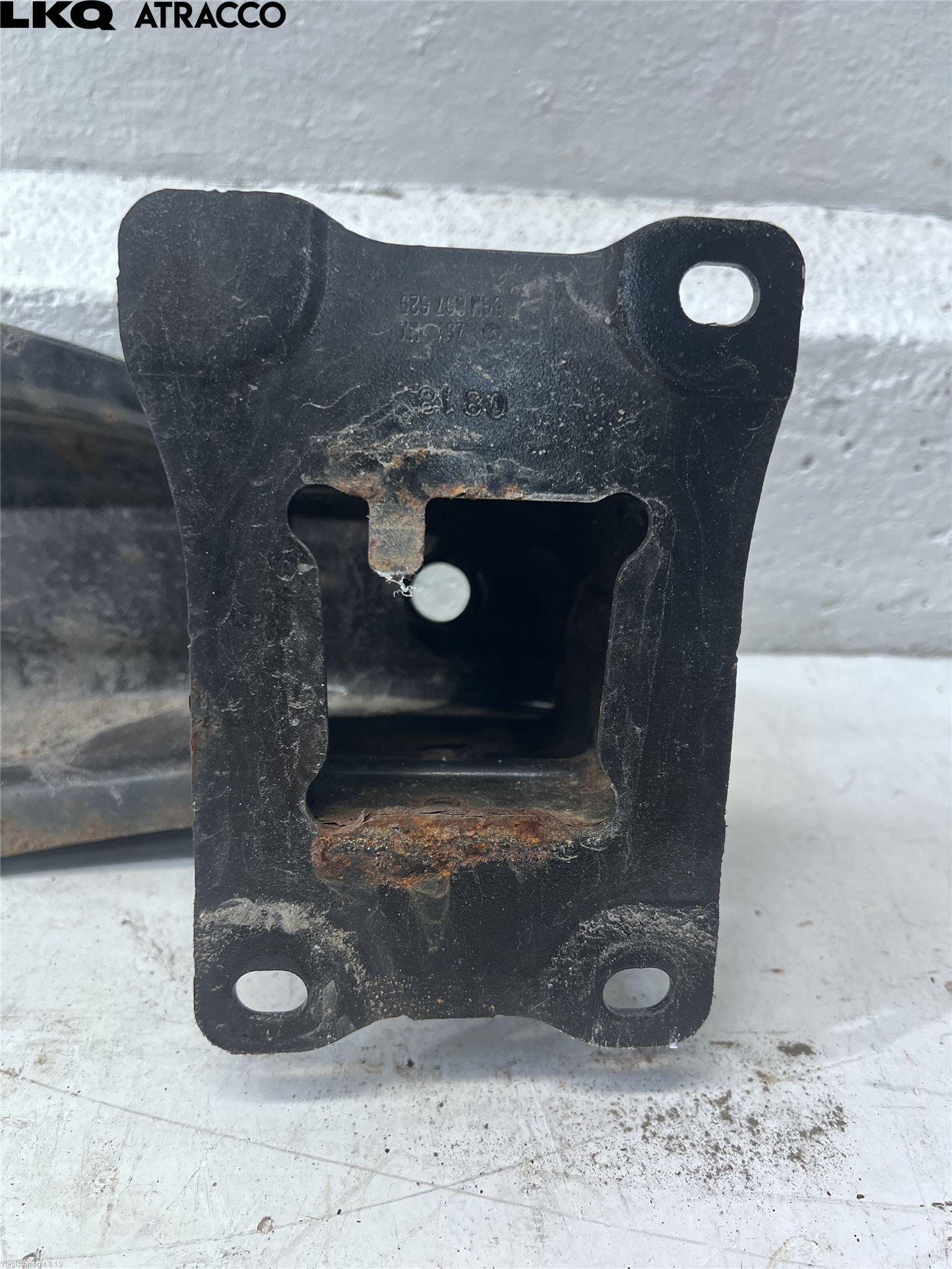 Volkswagen VW GOLF / E-GOLF VII 13-20 Støtfanger Bak Bjelke