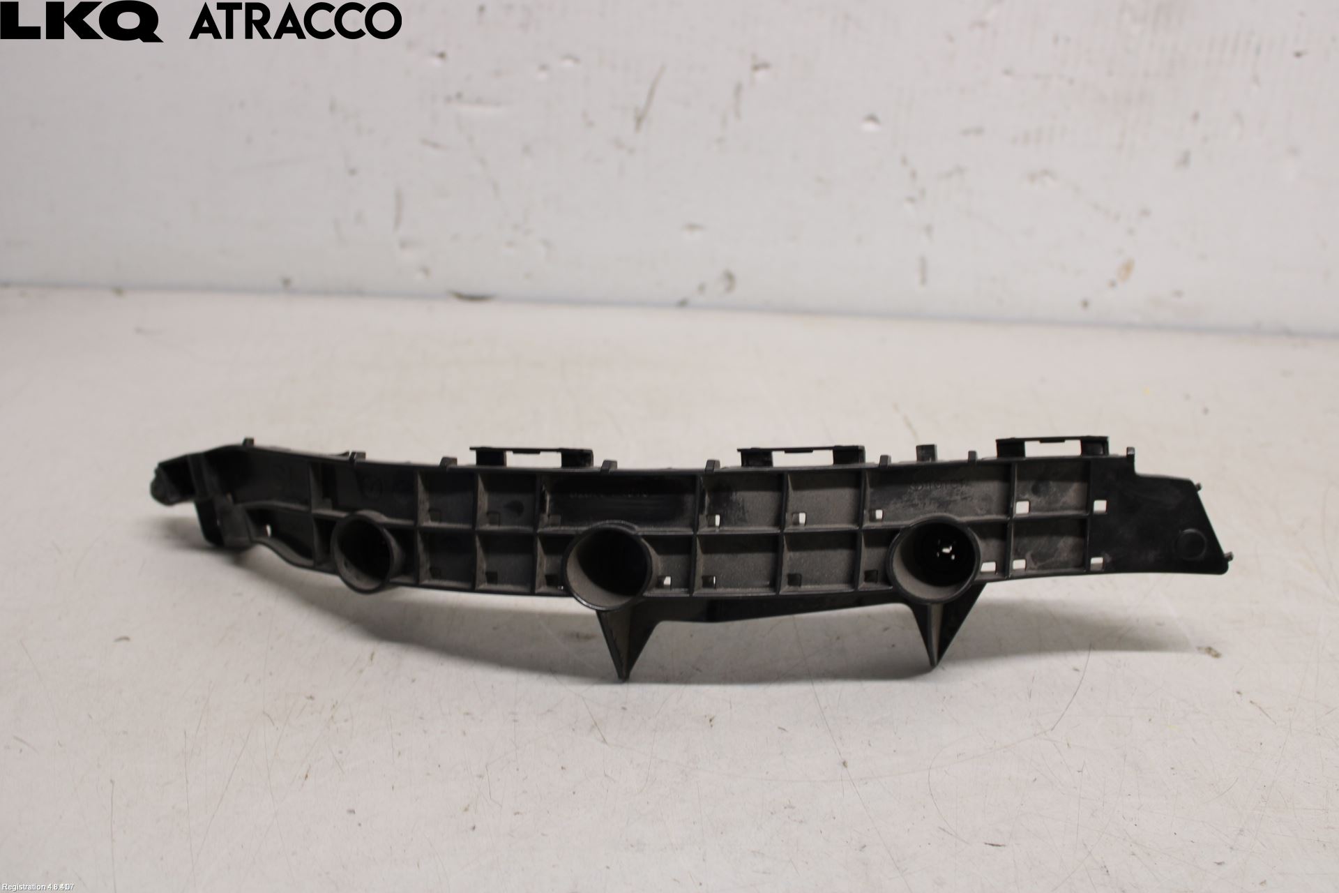 Toyota C-HR 16-23 Støtfangerfeste Bak Venstre