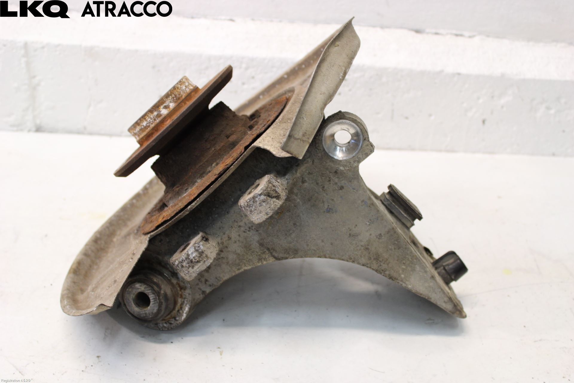 BMW 5 E60/61 Sed/Tou 02-10 Spindel Vb