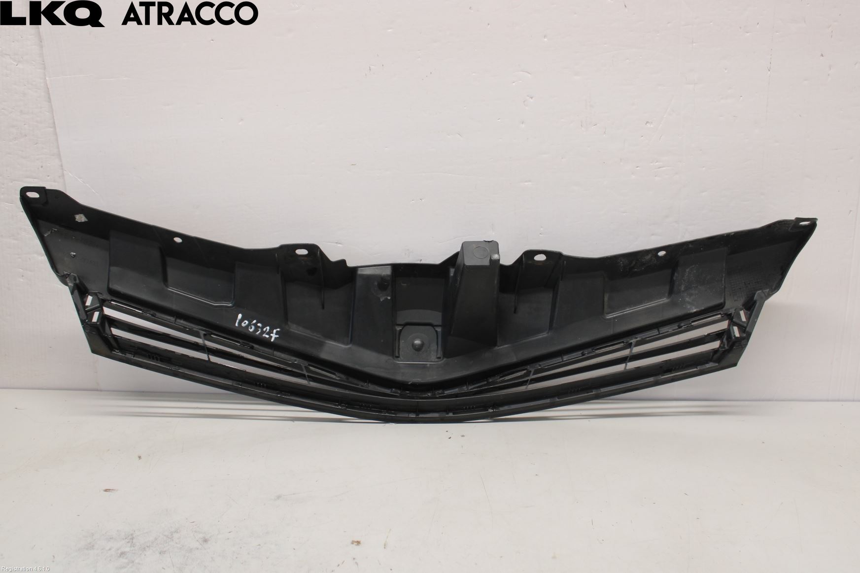 Toyota YARIS XP130 12-14 Grilldel Midt