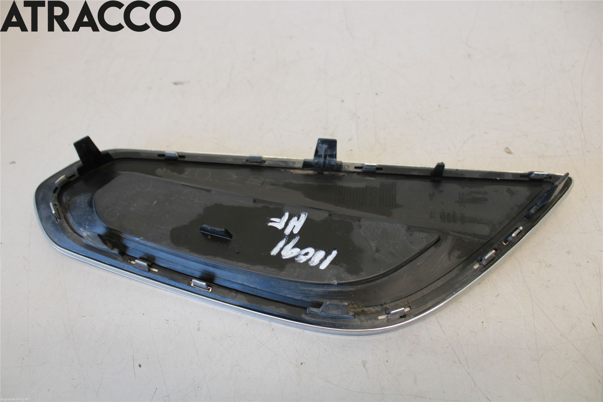 Volvo V60 11-13 Grilldel Høyre