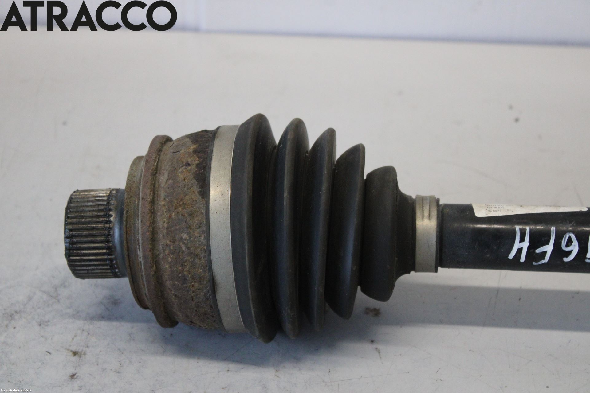 Audi Q7/SQ7 Drivaksel Foran Kompl Høyre