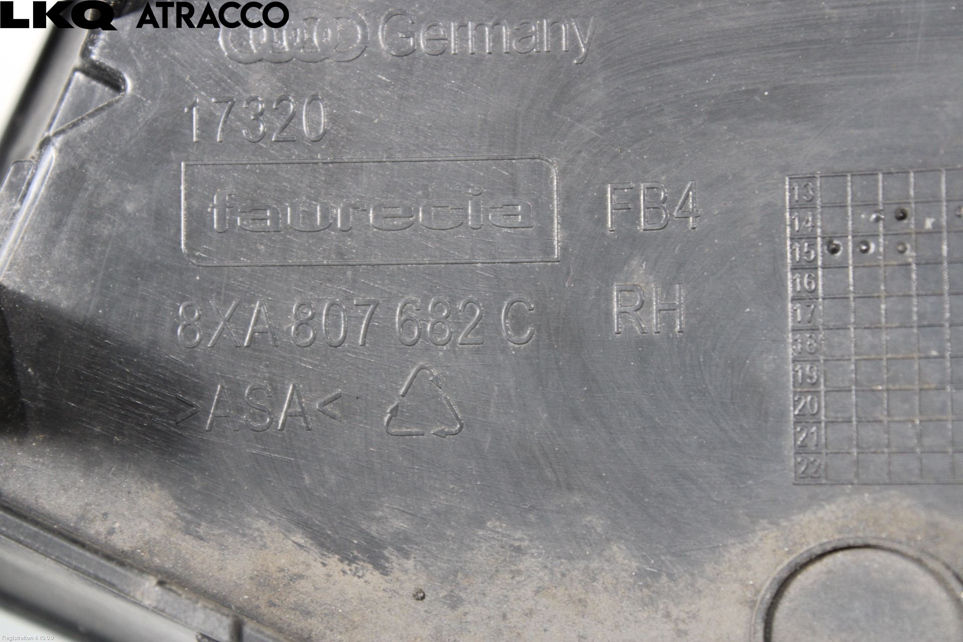 Audi A1/S1 11-18 Grilldel Høyre