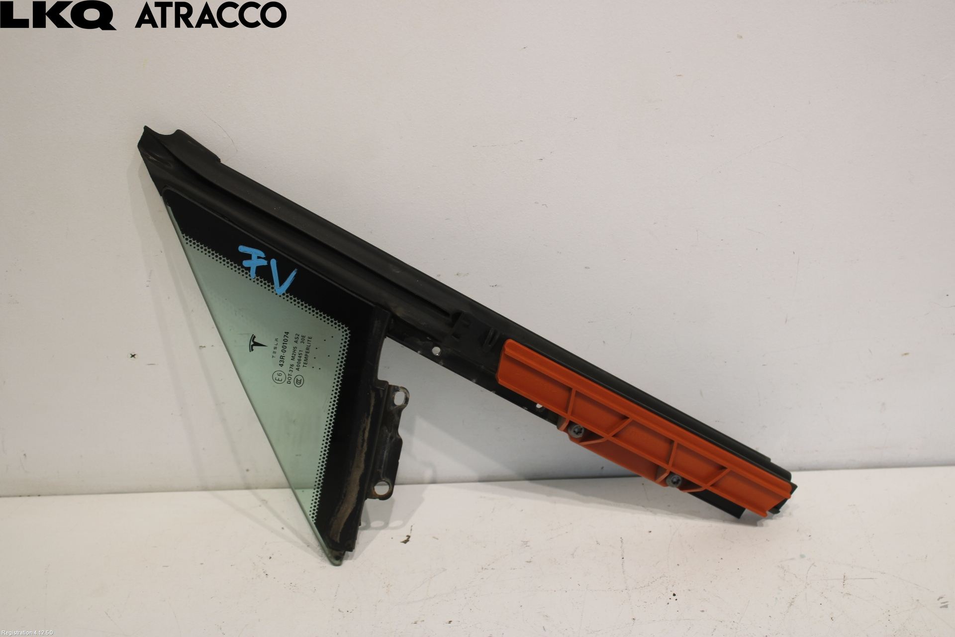Tesla MODEL S 13- Dørrute Foran Venstre Trekant