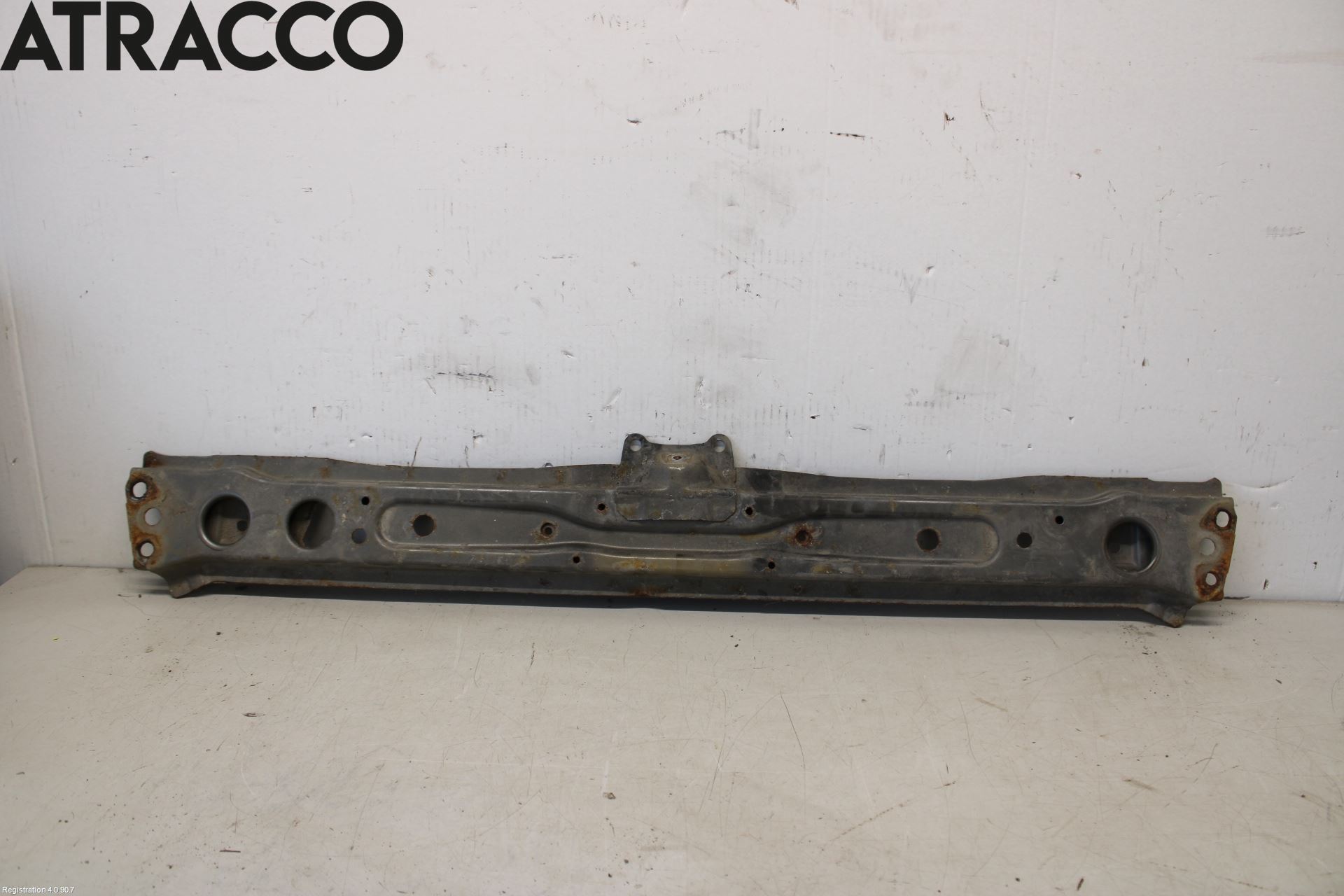 Toyota C-HR 16-23 Frontplate Nedre