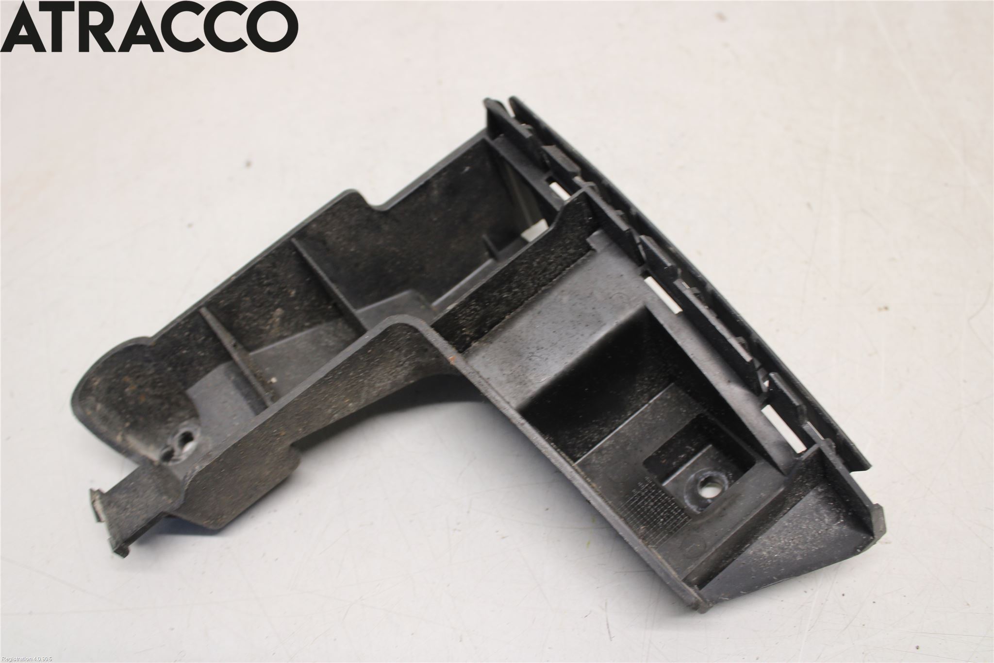 Volvo V70 08-13 Støtfangerfeste Bak Høyre