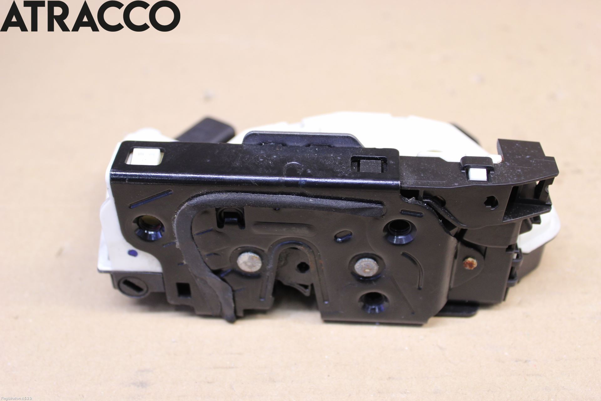 Volkswagen VW SCIROCCO 09-17 Dørlås - Låsekasse