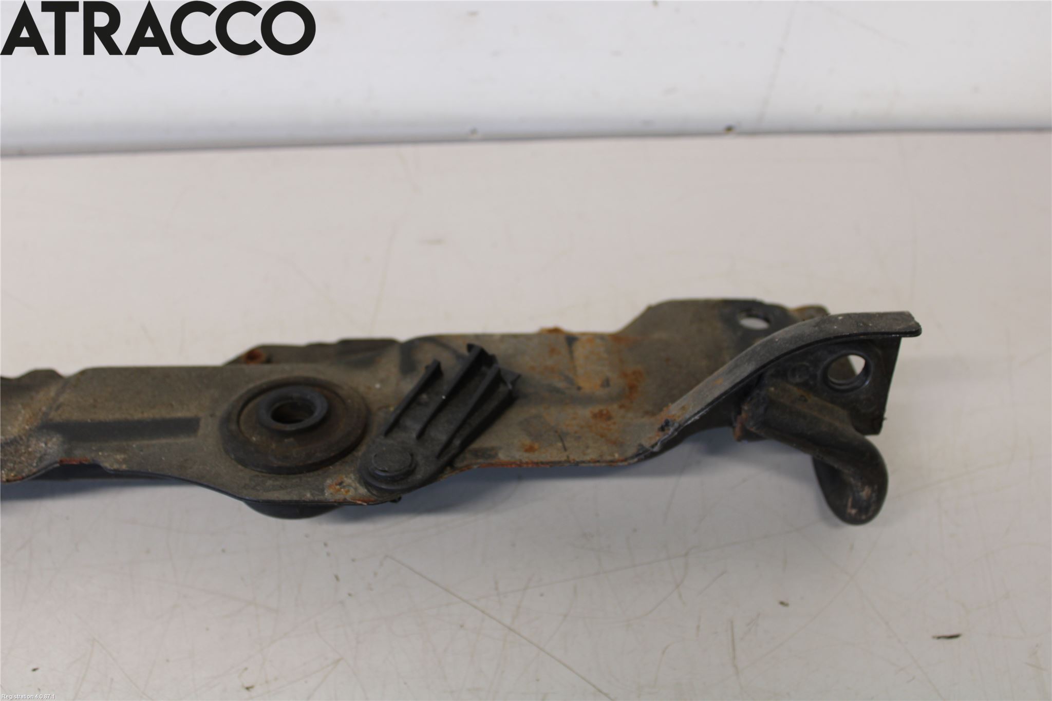 Suzuki SX4 S-CROSS 14-21 Radiator Feste - Ramme - Bjelk