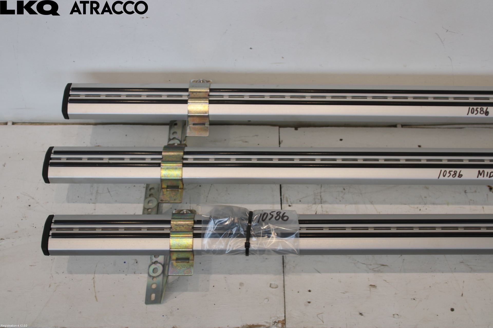 Volkswagen VW ID BUZZ/CARGO 22- Takrails - Stativ