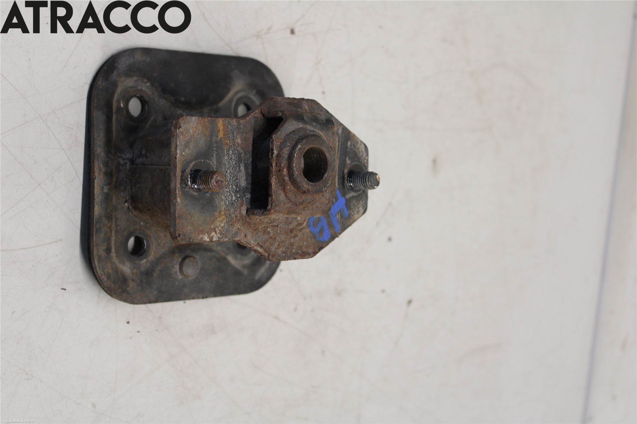 BMW 5 E60/61 Sed/Tou 02-10 Støtfanger Bak Feste