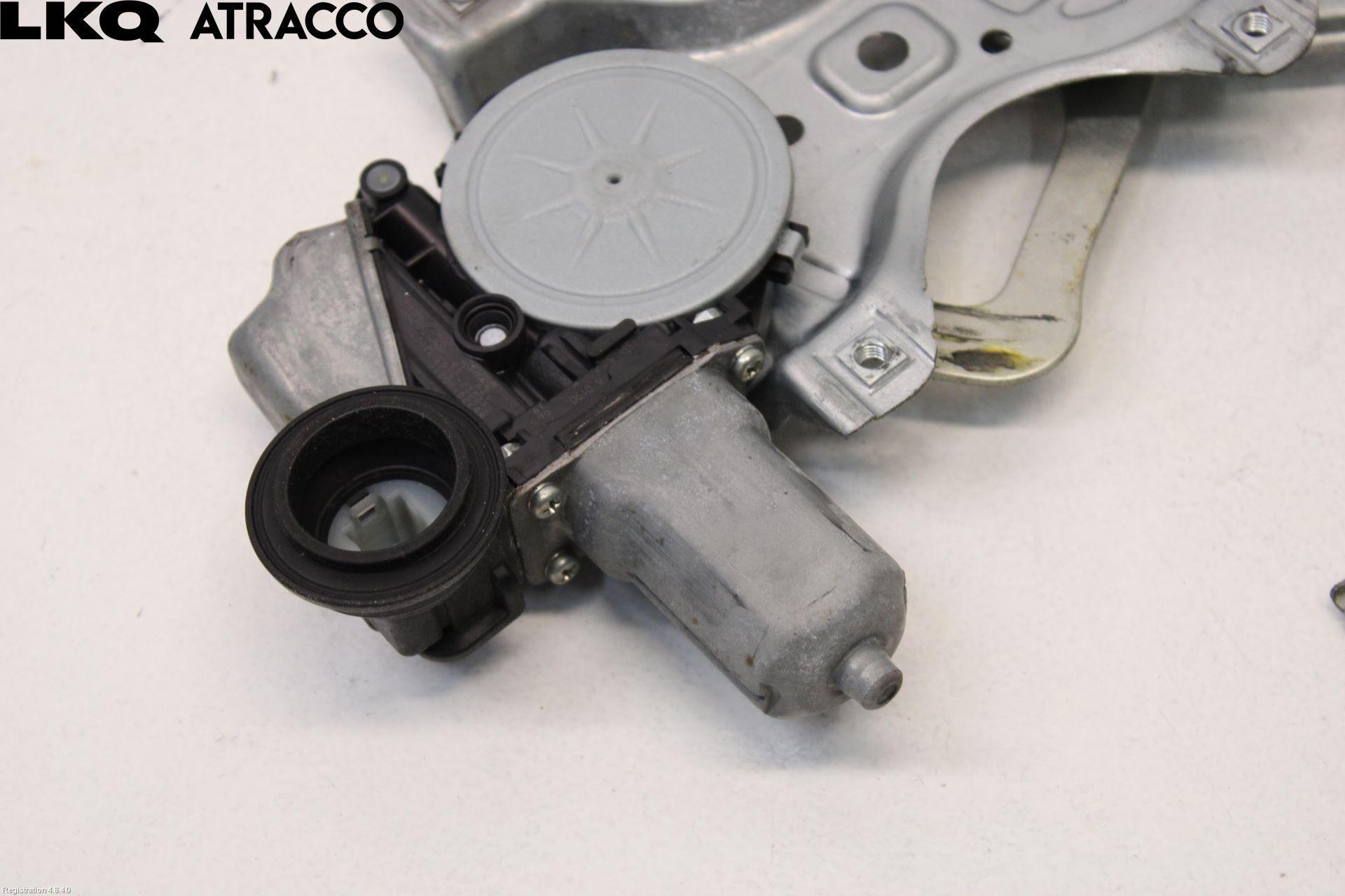 Toyota YARIS XP130 12-14 Vindusheis El Komp