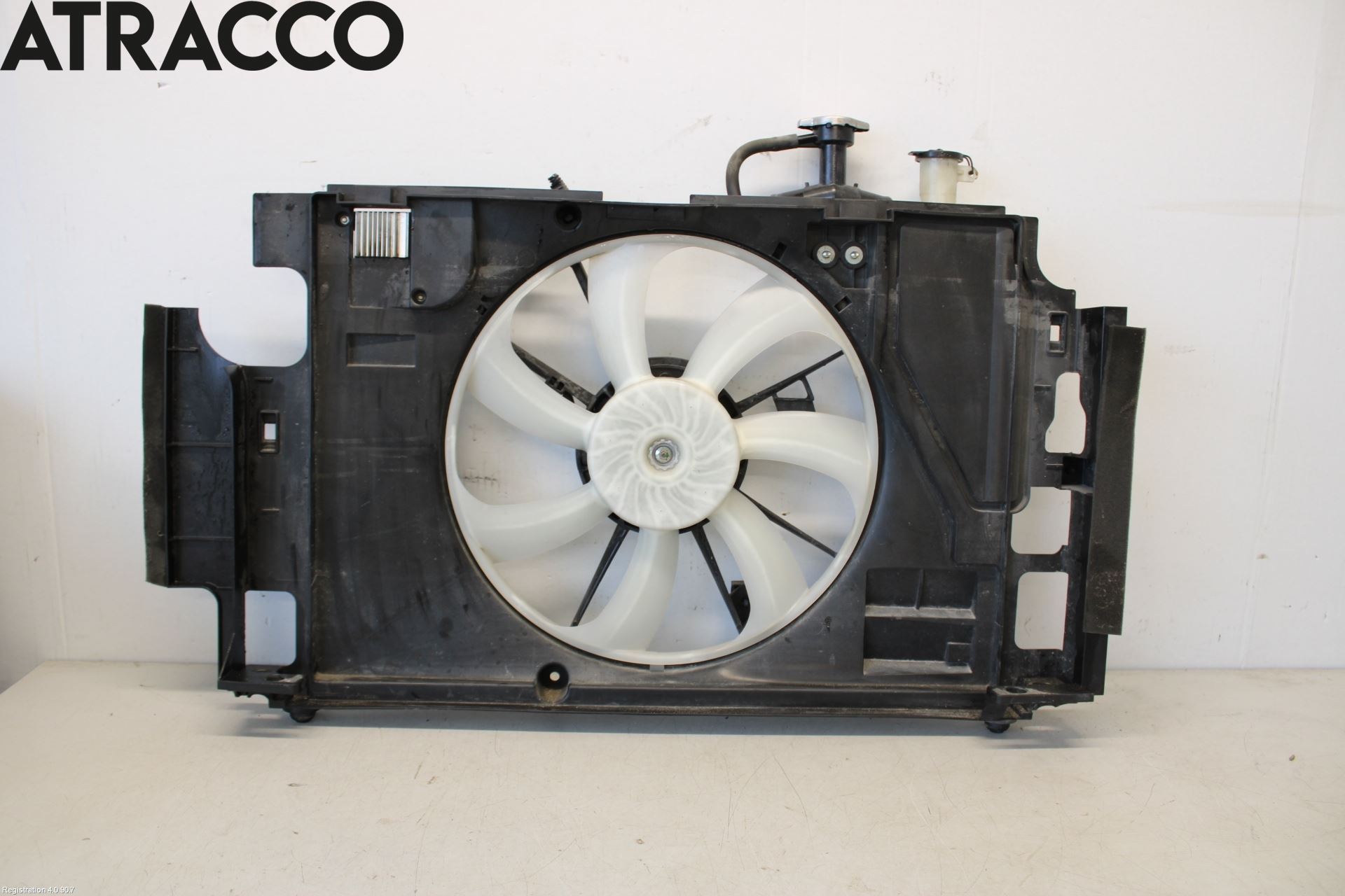 Toyota YARIS XP130 15-20 Kjølevifte Elektrisk