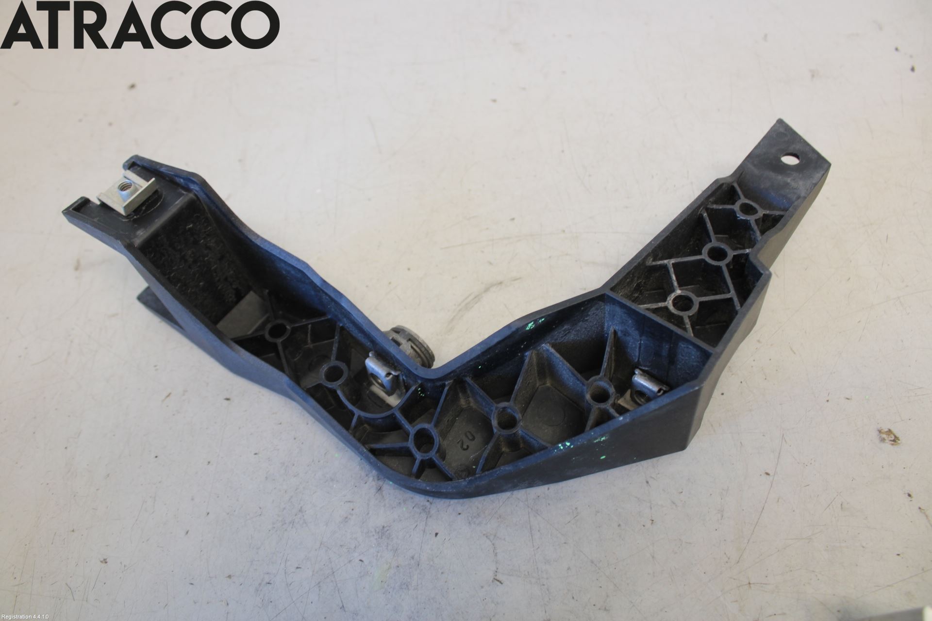 BMW i3 I01 13-22 Frontlykt Holder-Feste