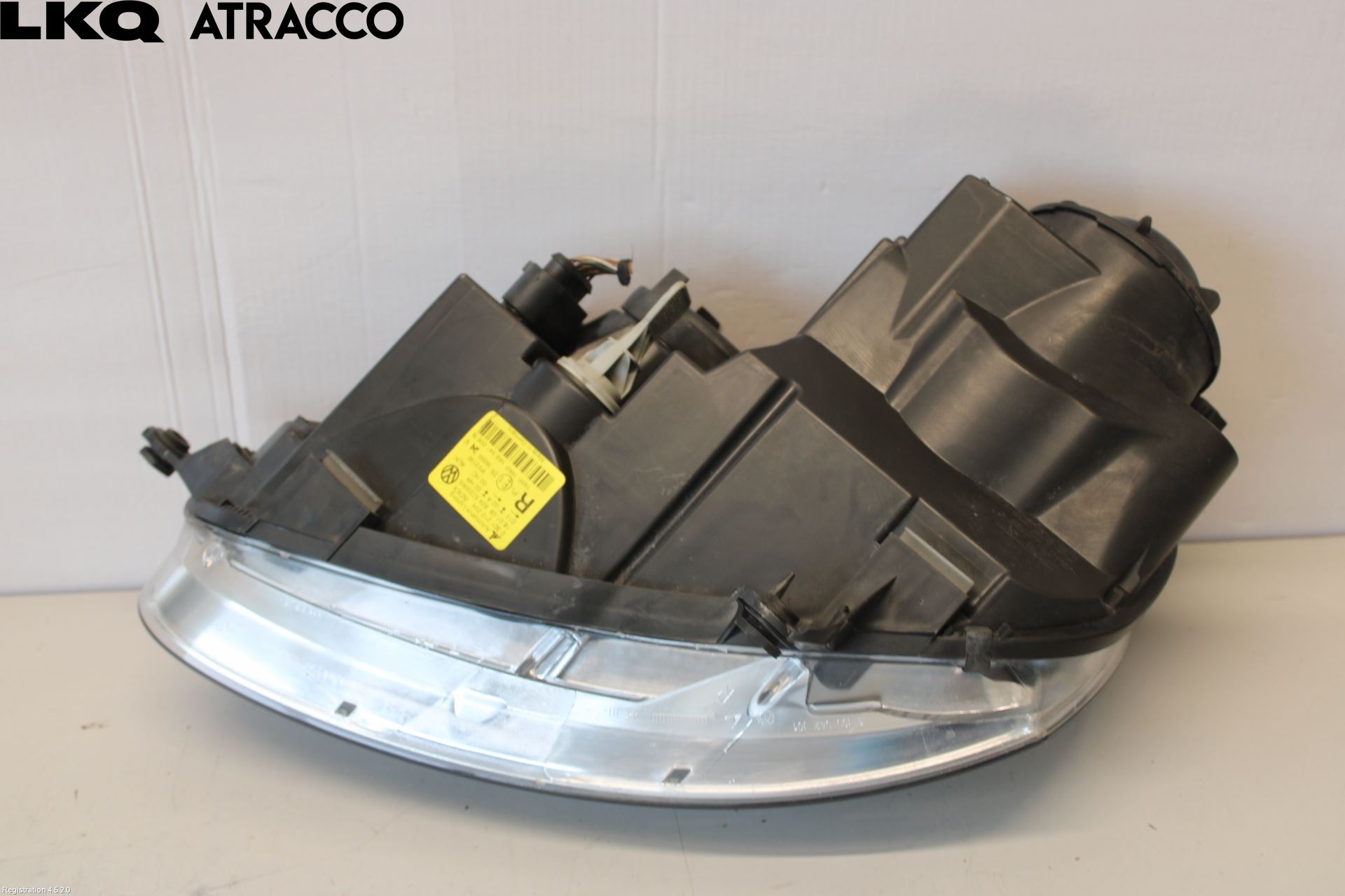 Volkswagen VW GOLF V 04-09 Frontlykt Høyre